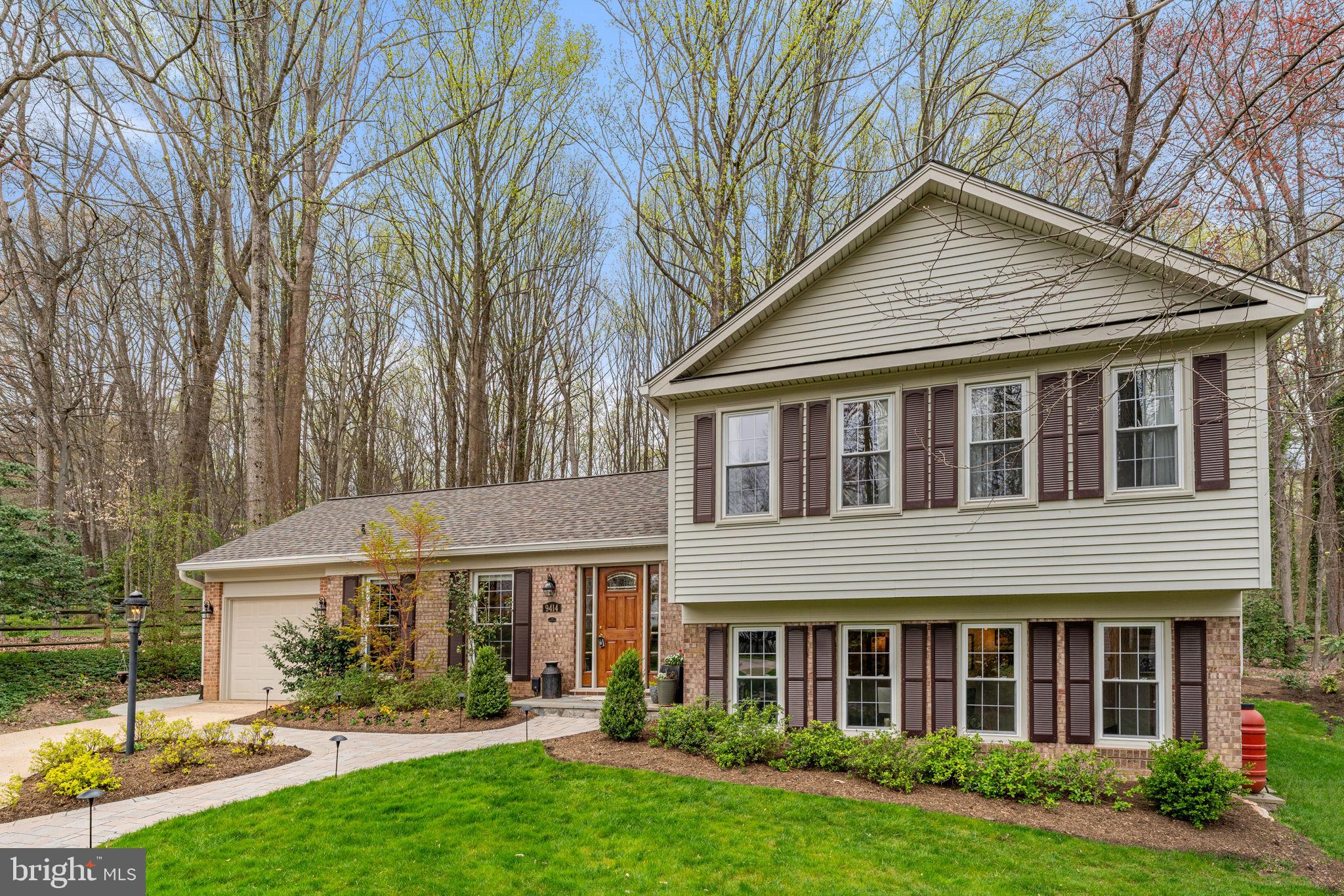 9414 Wallingford Dr