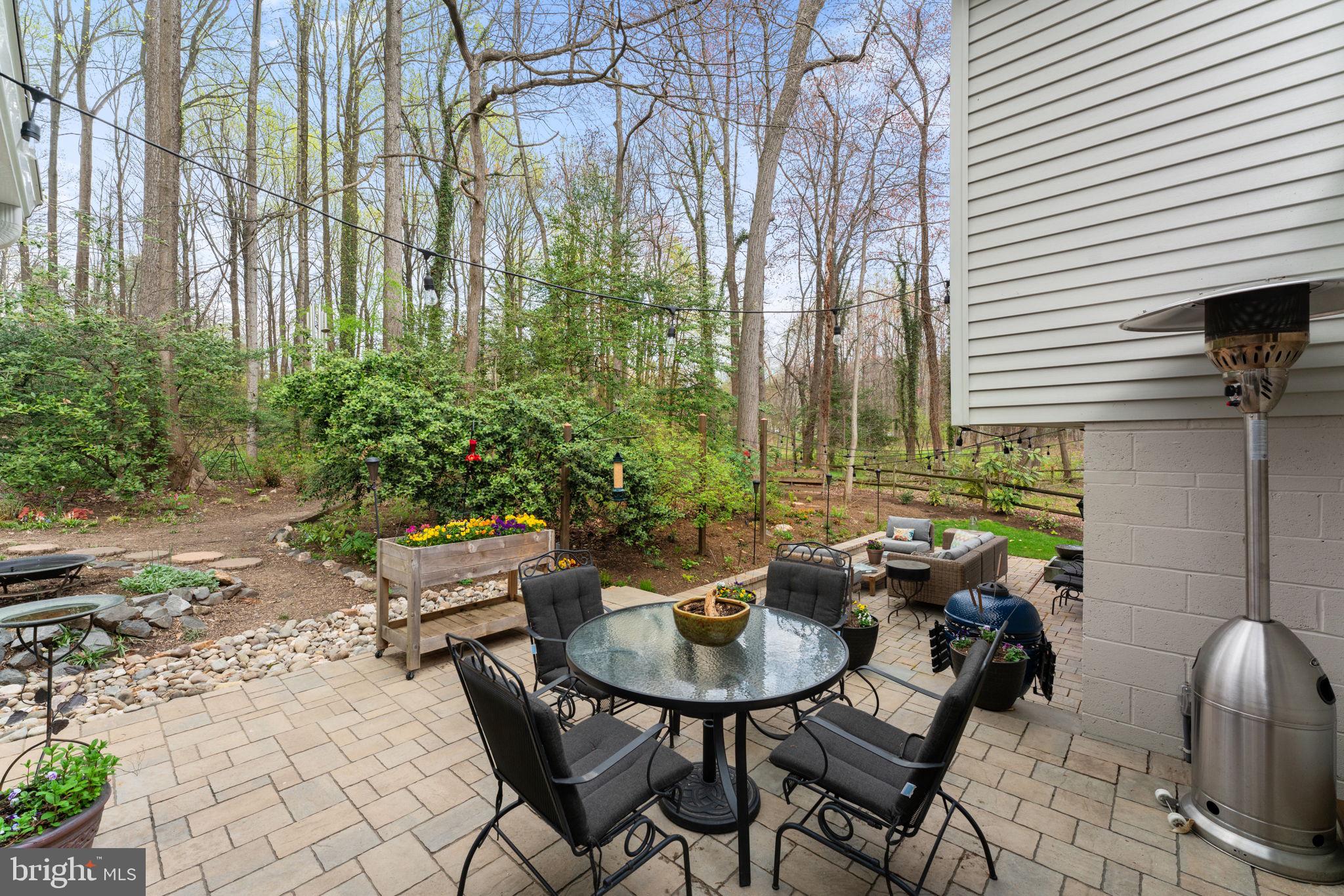 9414 Wallingford Dr