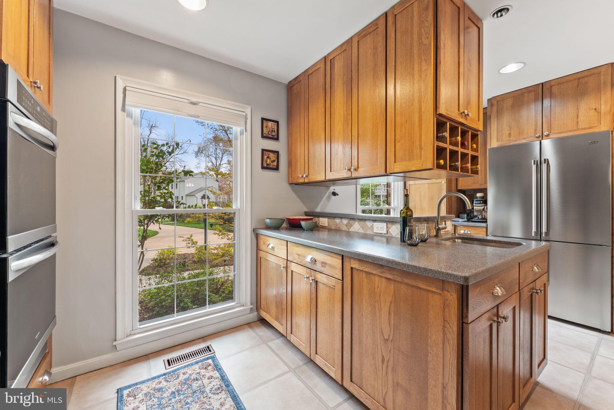 9414 Wallingford Dr