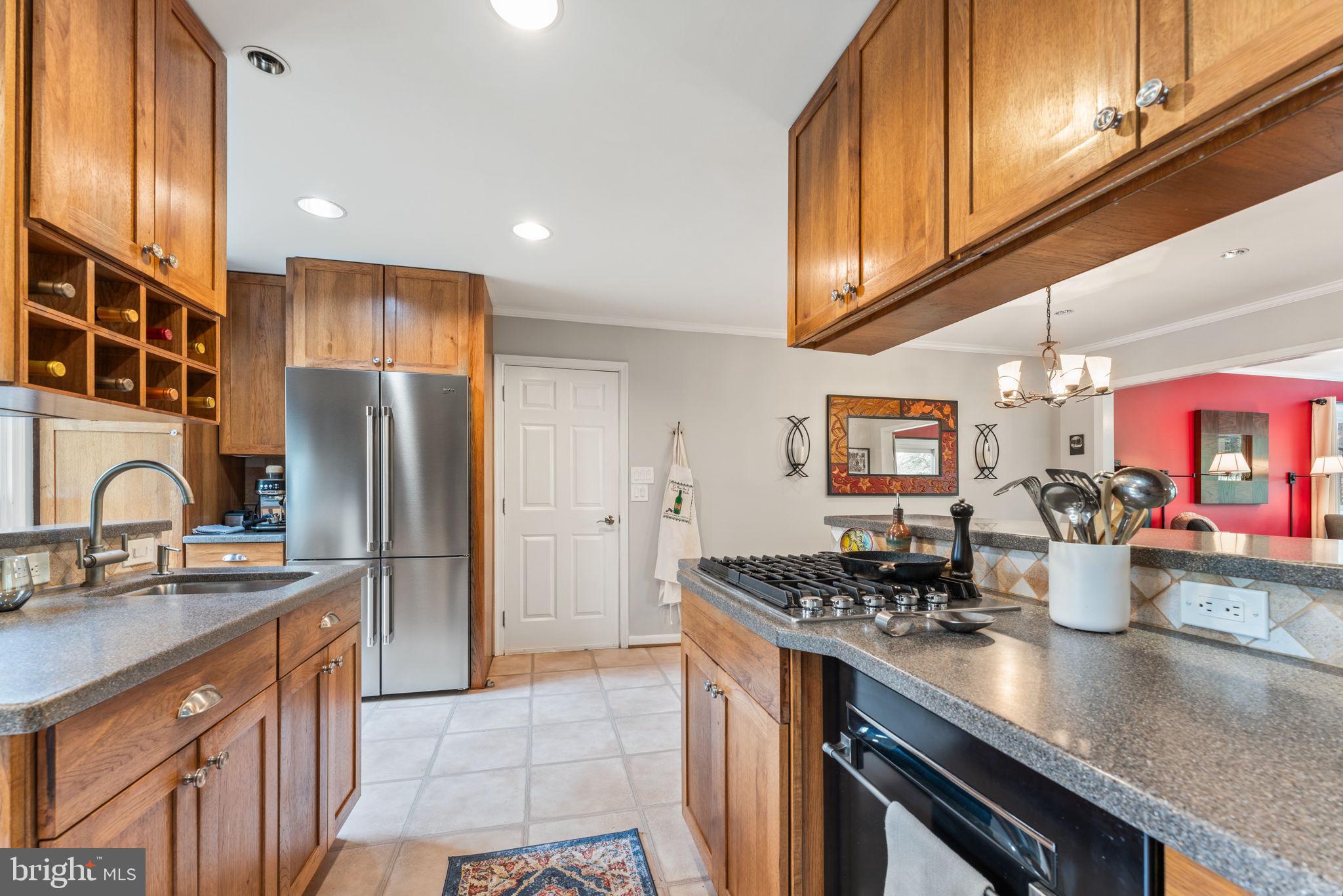 9414 Wallingford Dr
