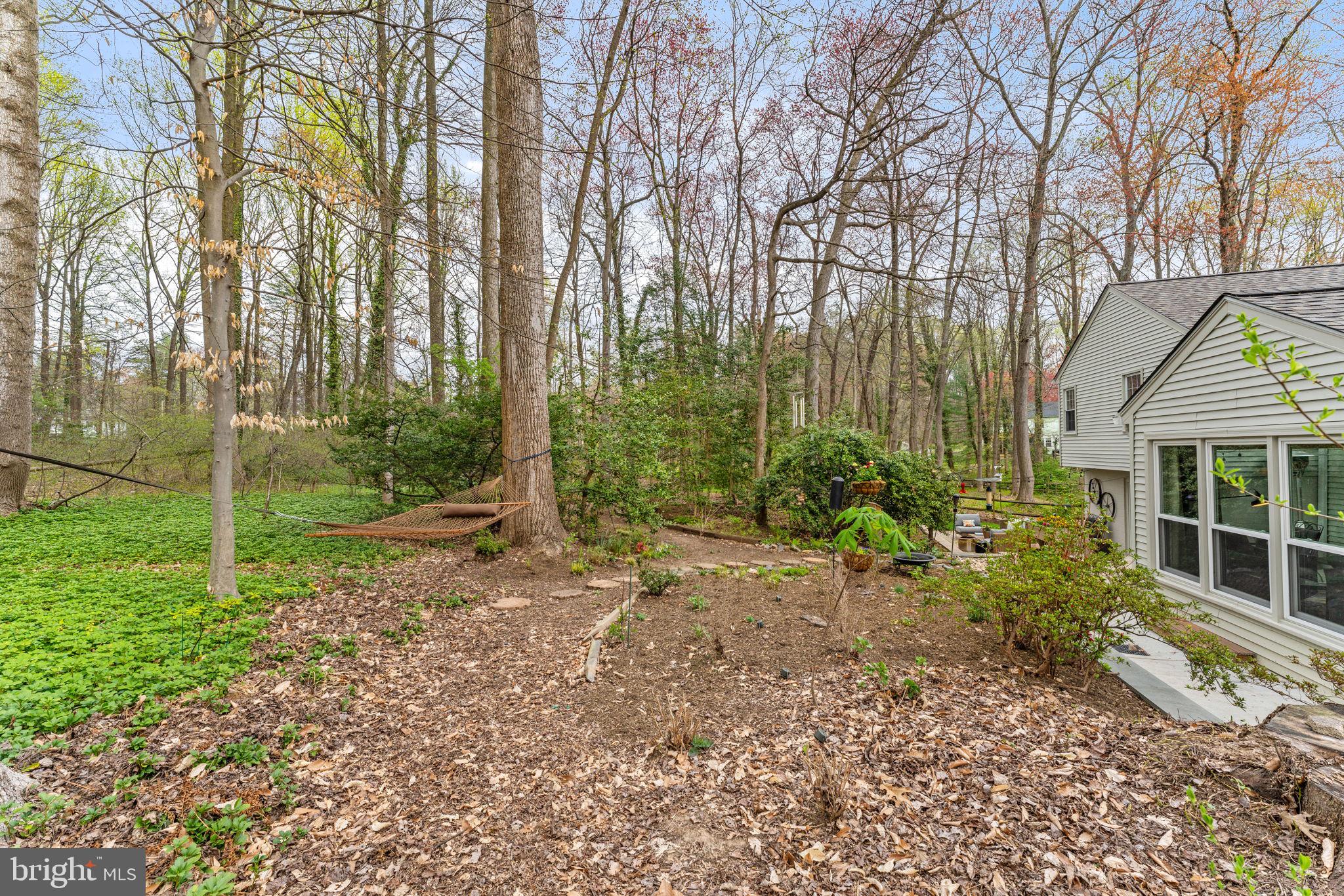 9414 Wallingford Dr