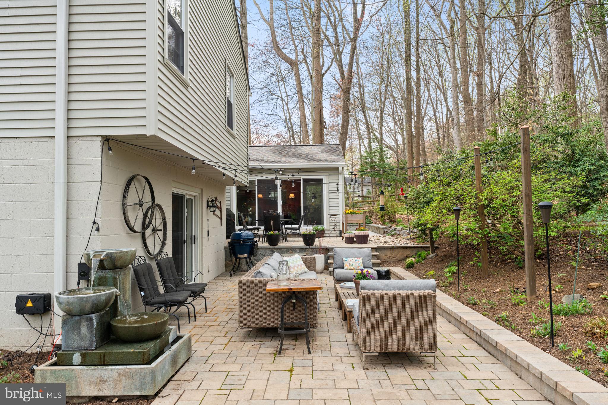 9414 Wallingford Dr