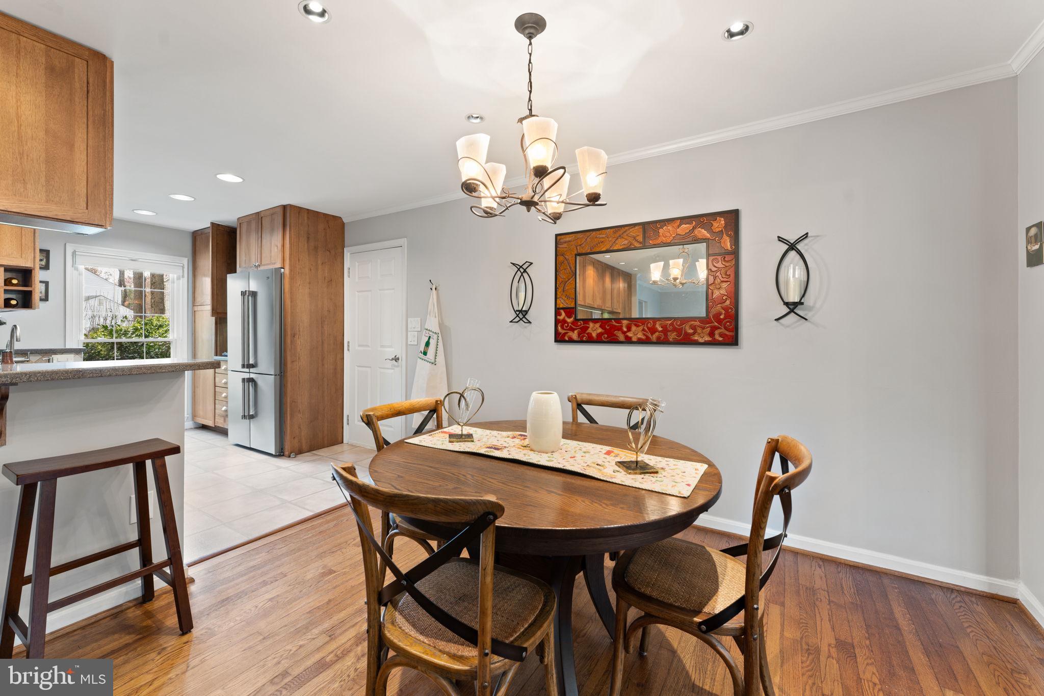 9414 Wallingford Dr