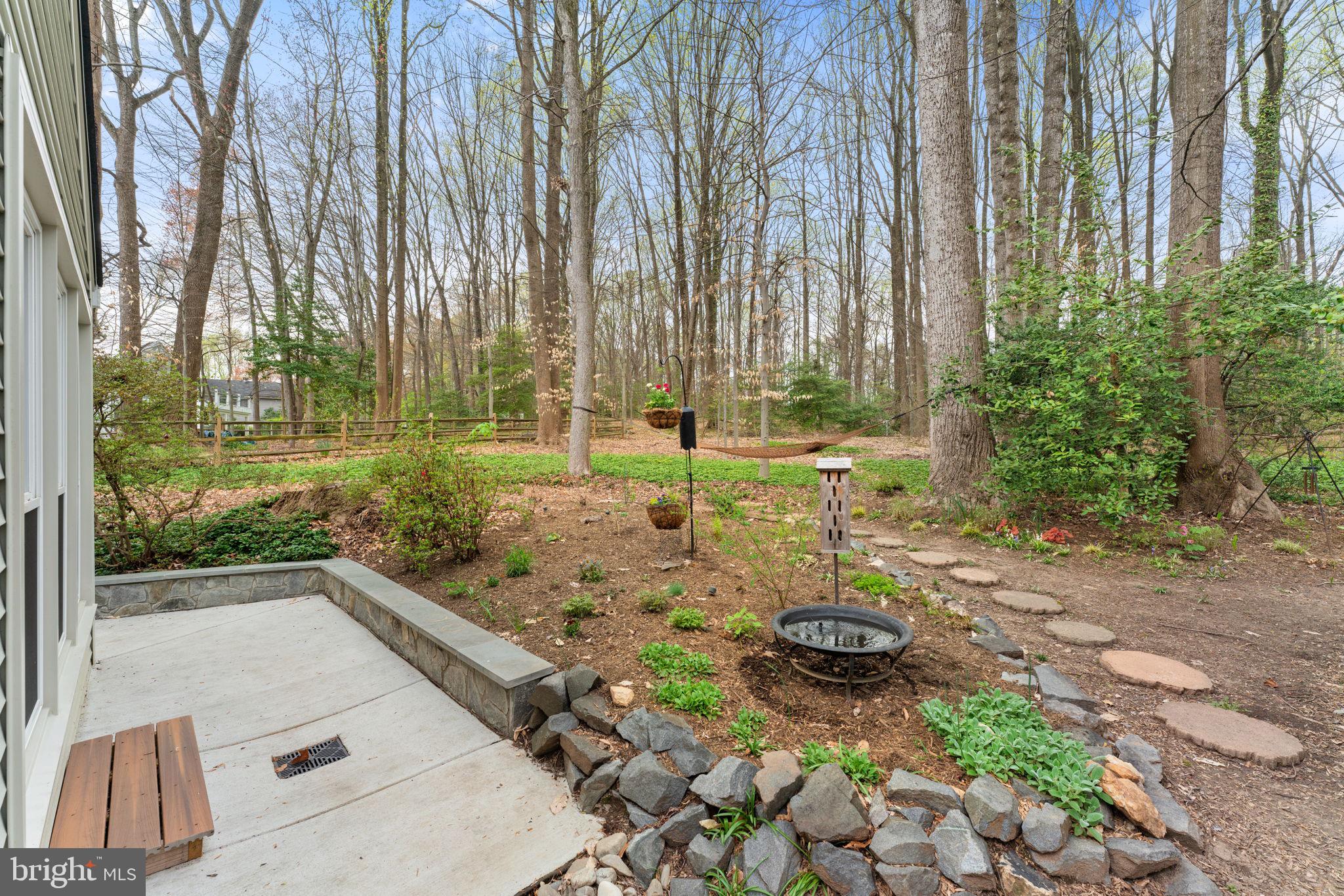 9414 Wallingford Dr