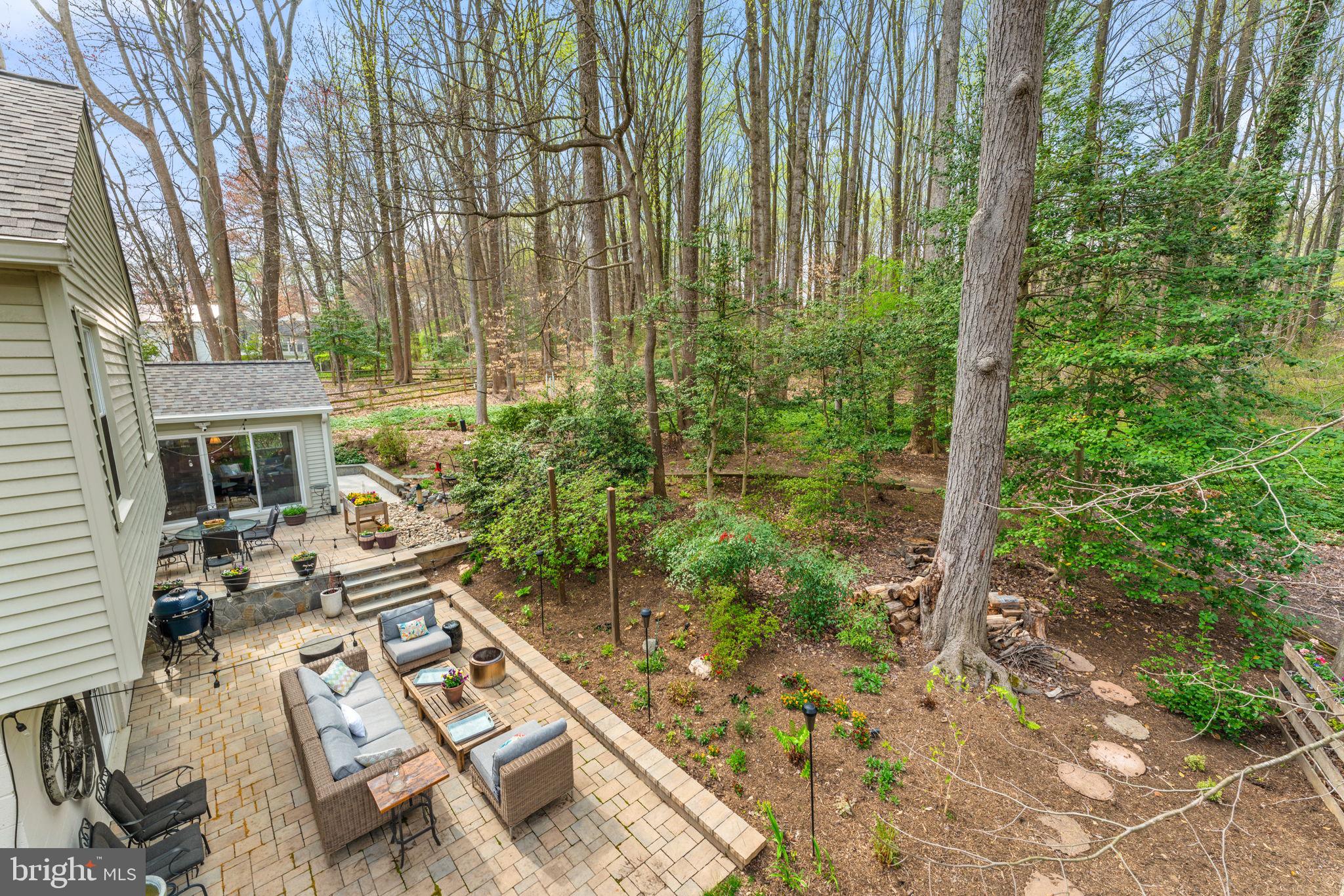 9414 Wallingford Dr