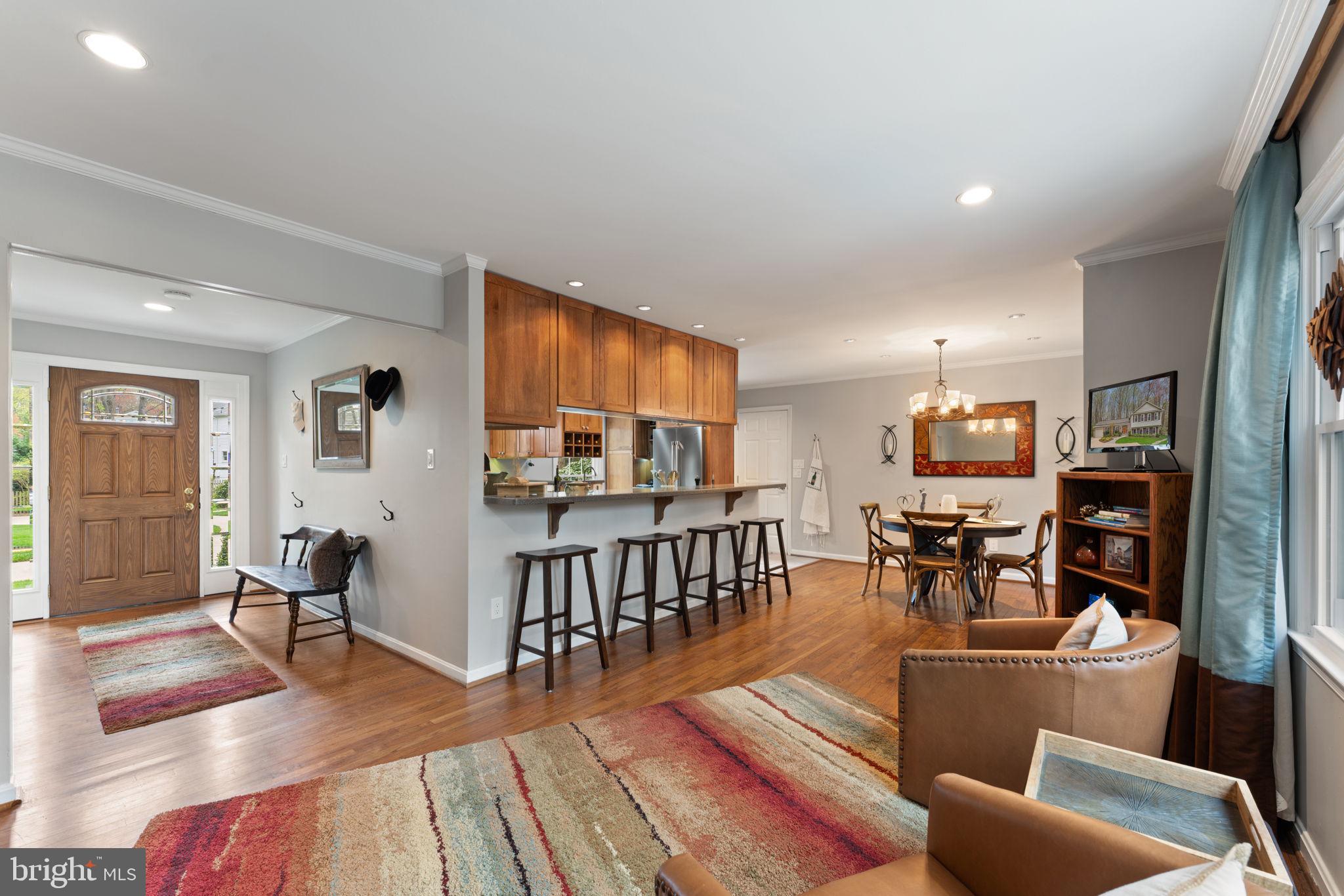 9414 Wallingford Dr