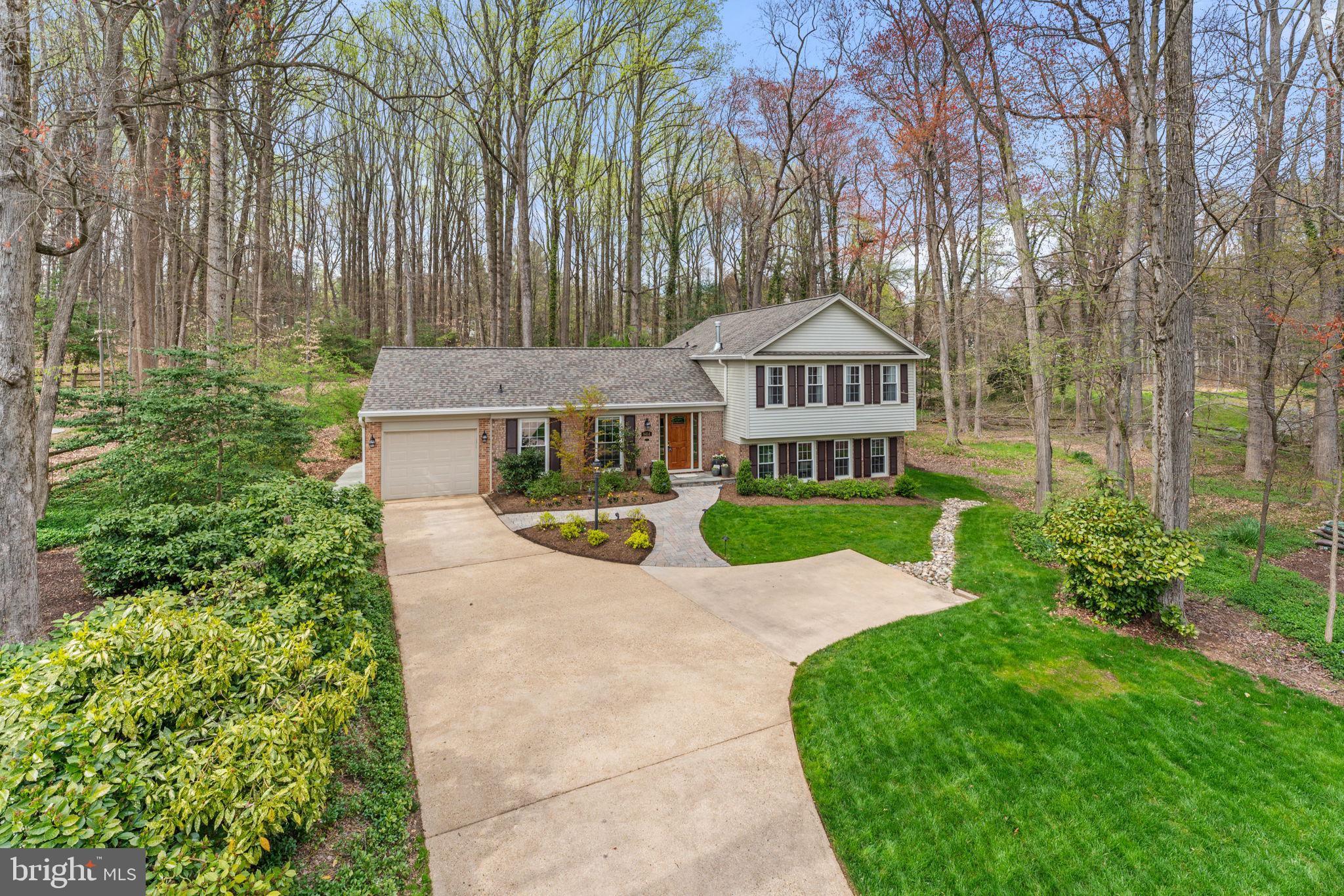 9414 Wallingford Dr