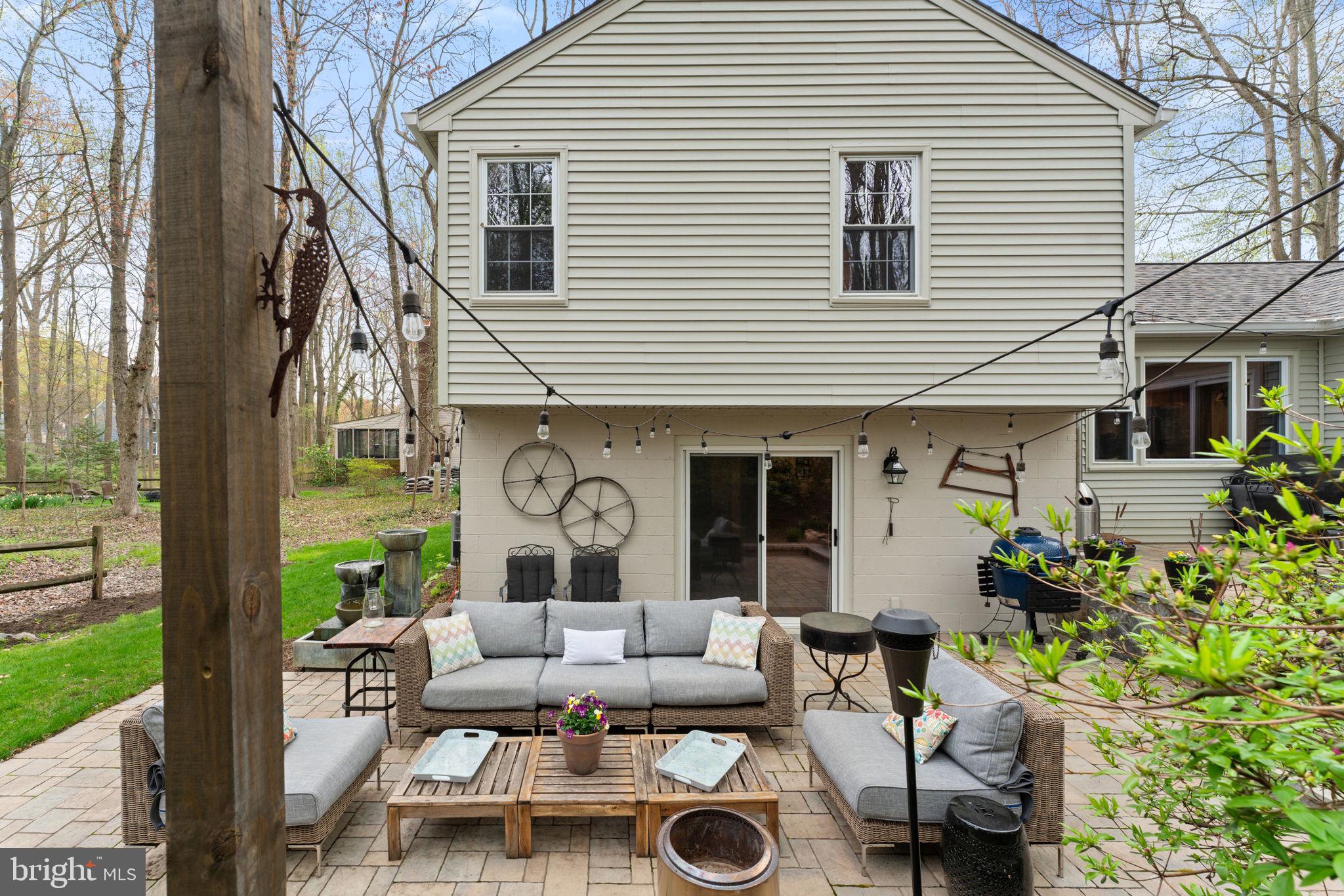 9414 Wallingford Dr