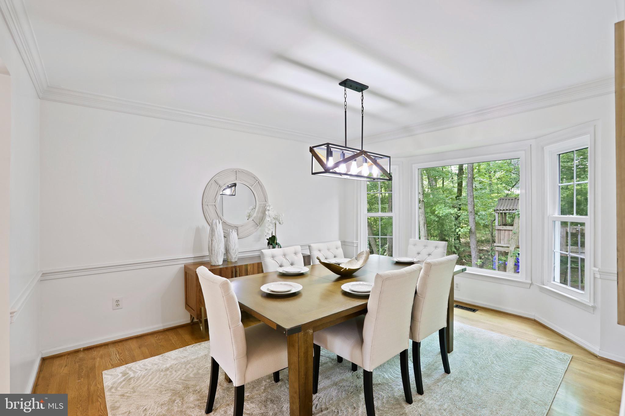 4505 Hazelnut Ct