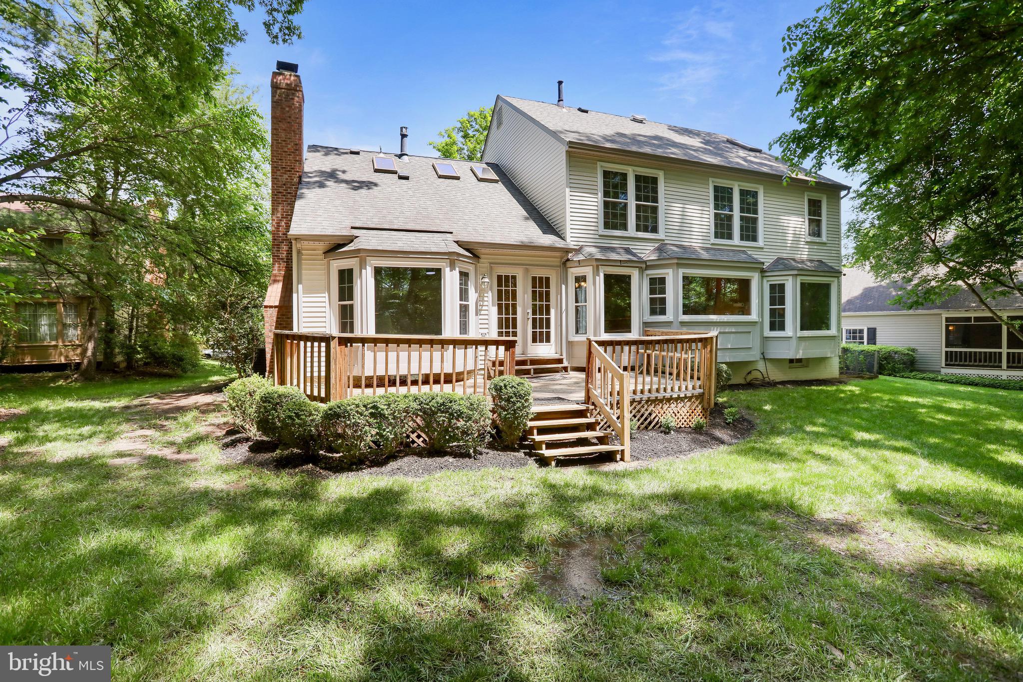4505 Hazelnut Ct