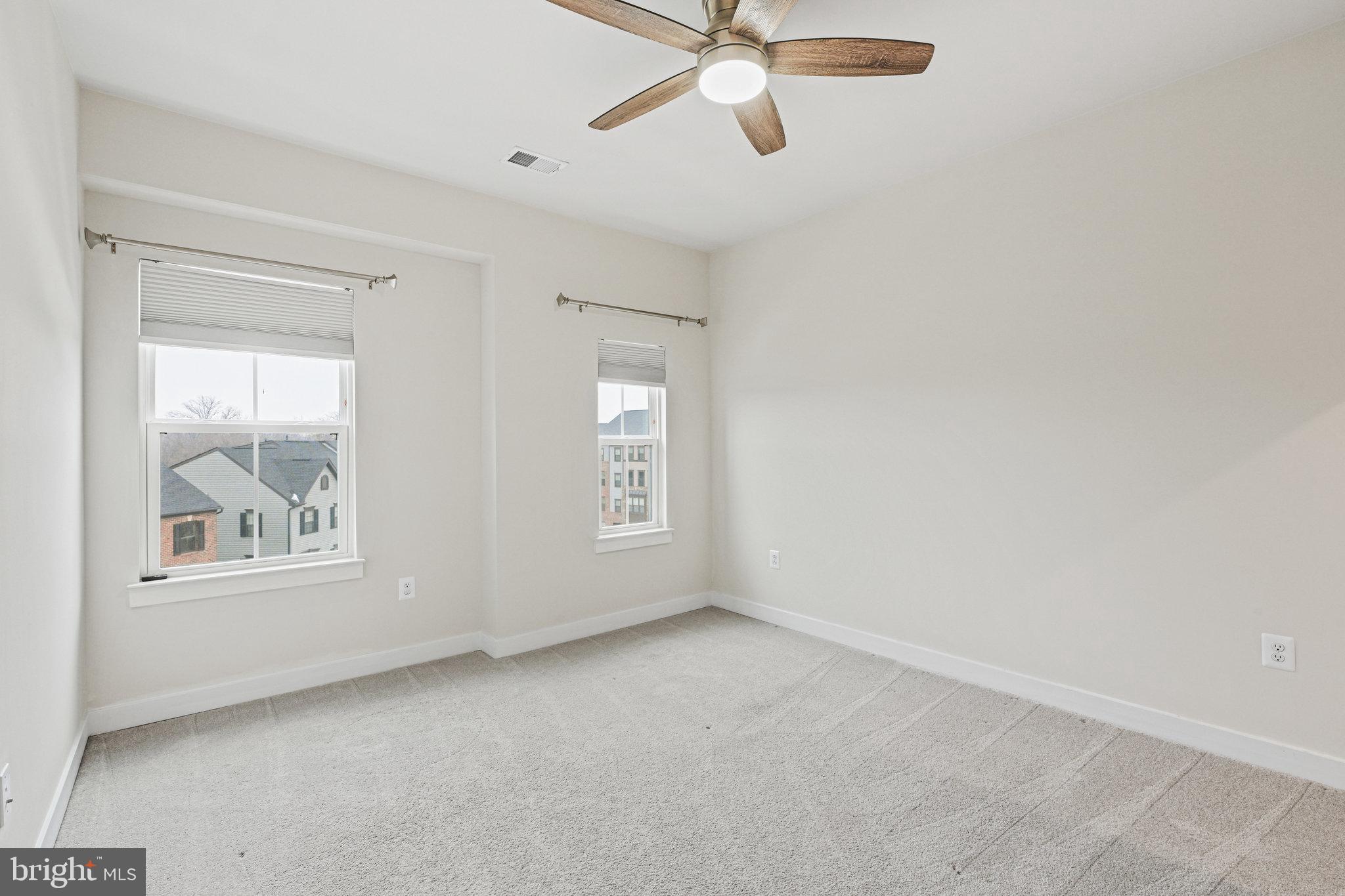 2749 Velocity Dr