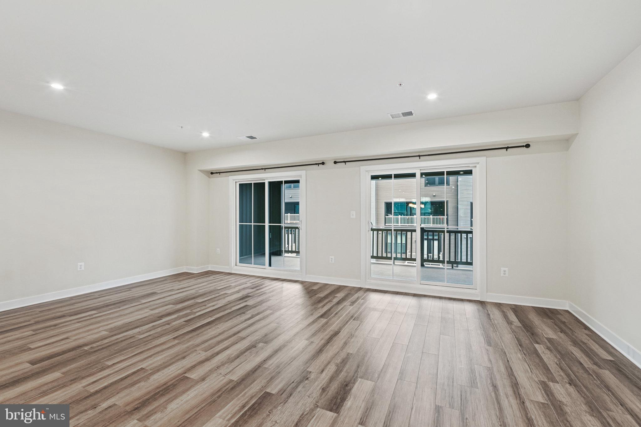 2749 Velocity Dr