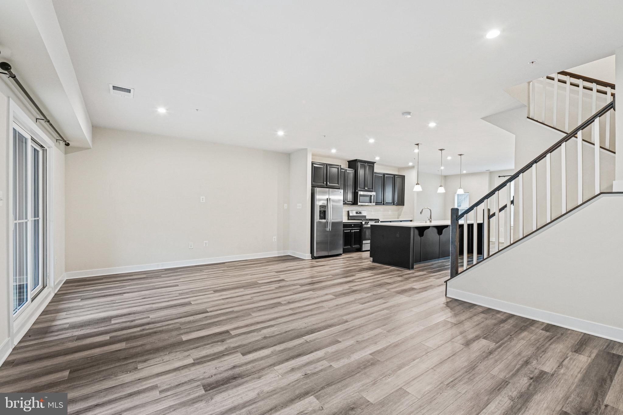 2749 Velocity Dr