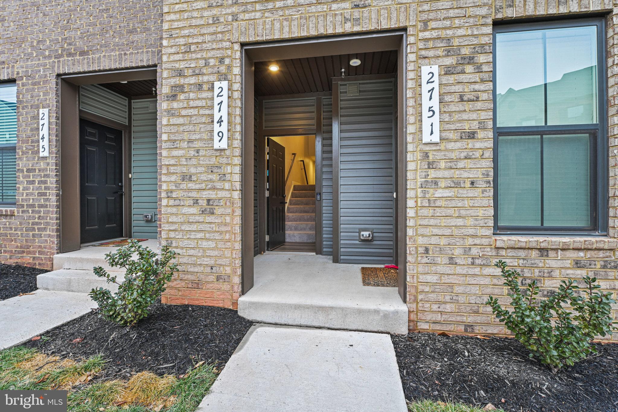2749 Velocity Dr