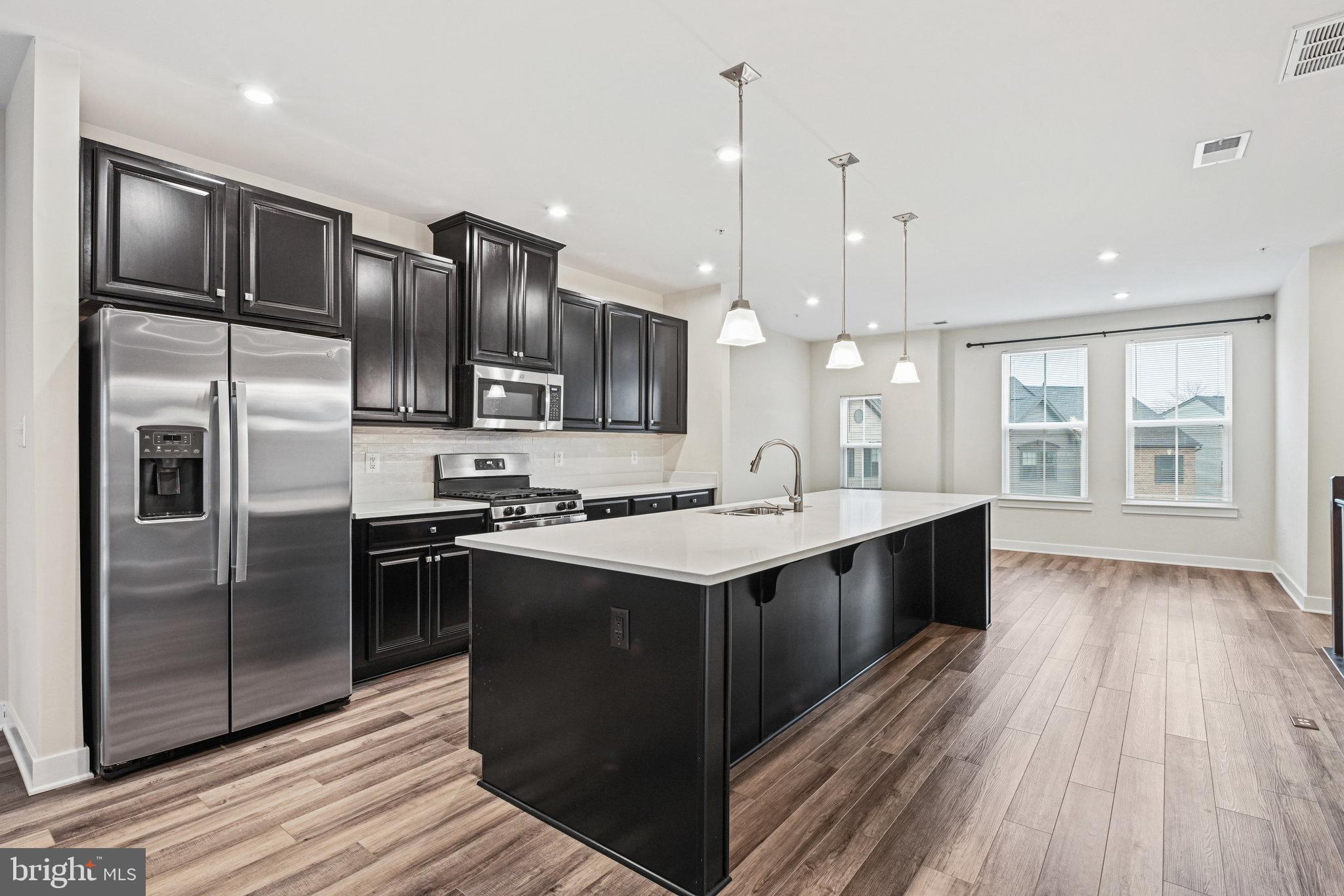 2749 Velocity Dr