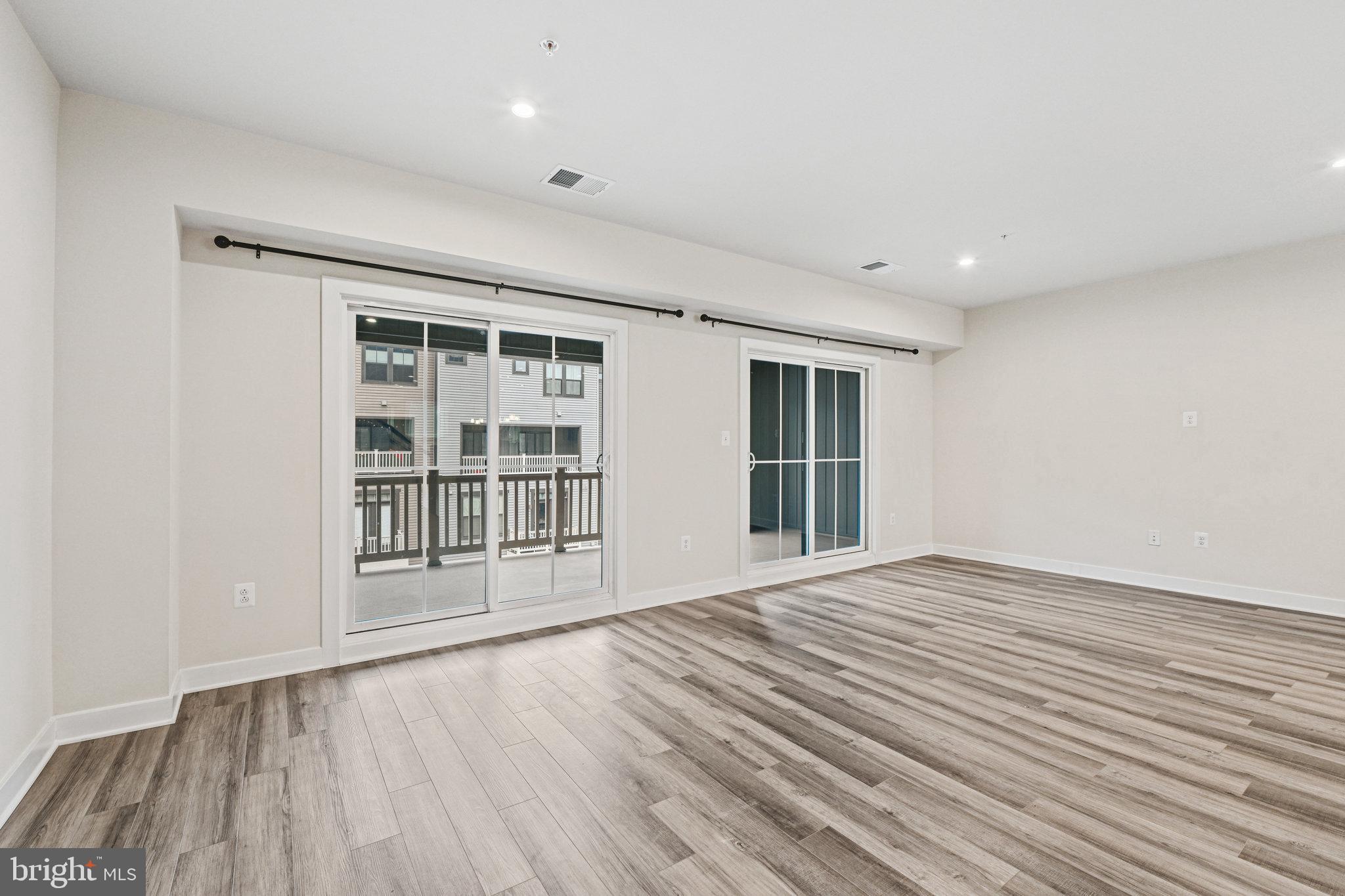 2749 Velocity Dr