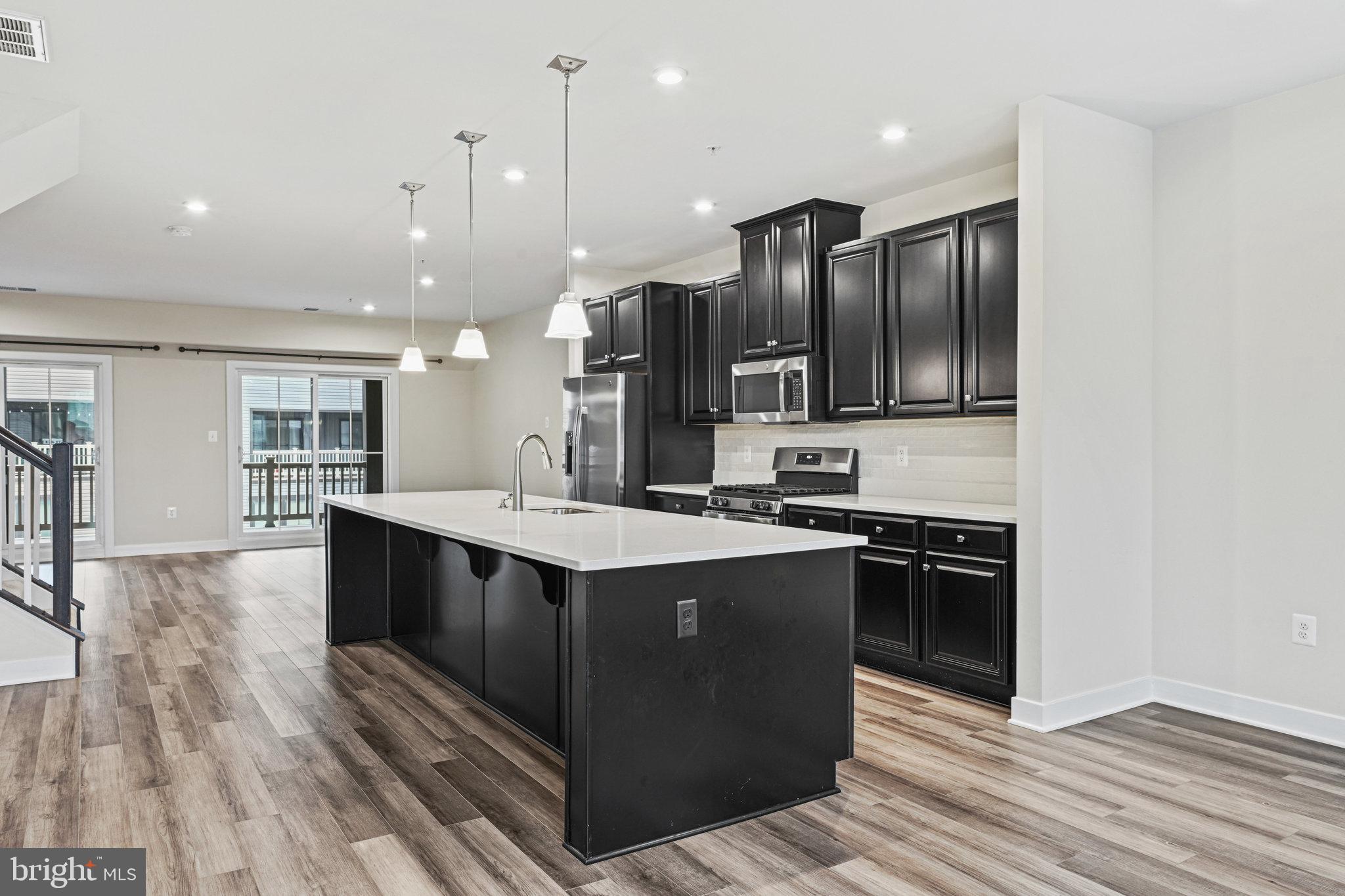 2749 Velocity Dr