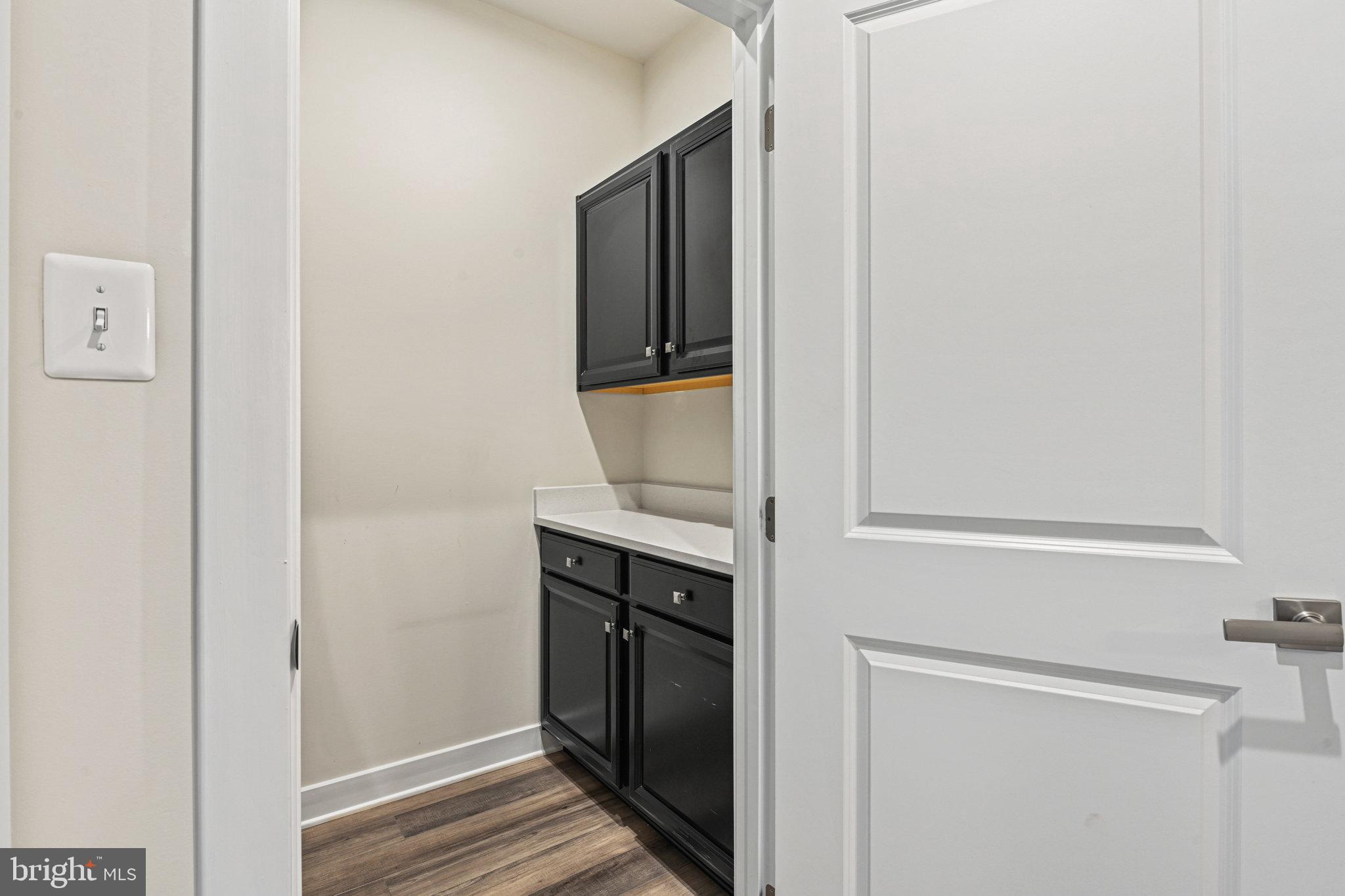 2749 Velocity Dr