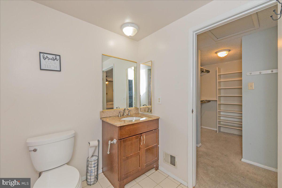 8136 Loving Forest Ct