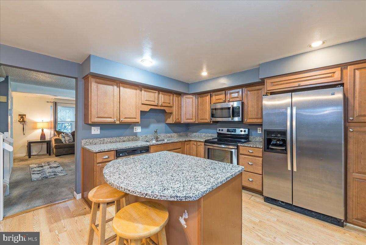 8136 Loving Forest Ct