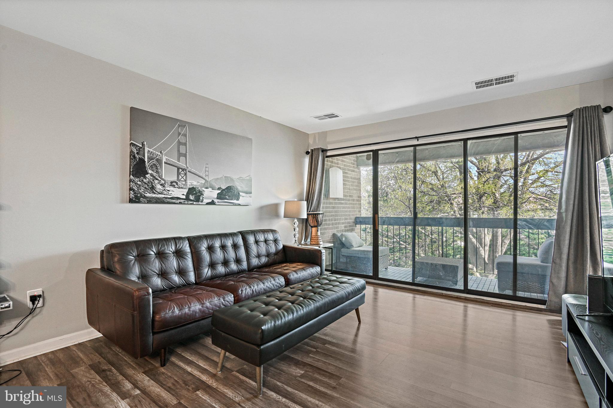 561 Florida Ave #203