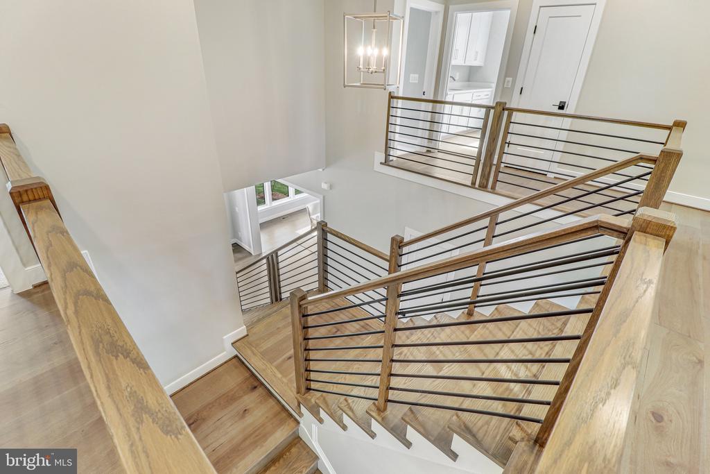 10108 Garrett St