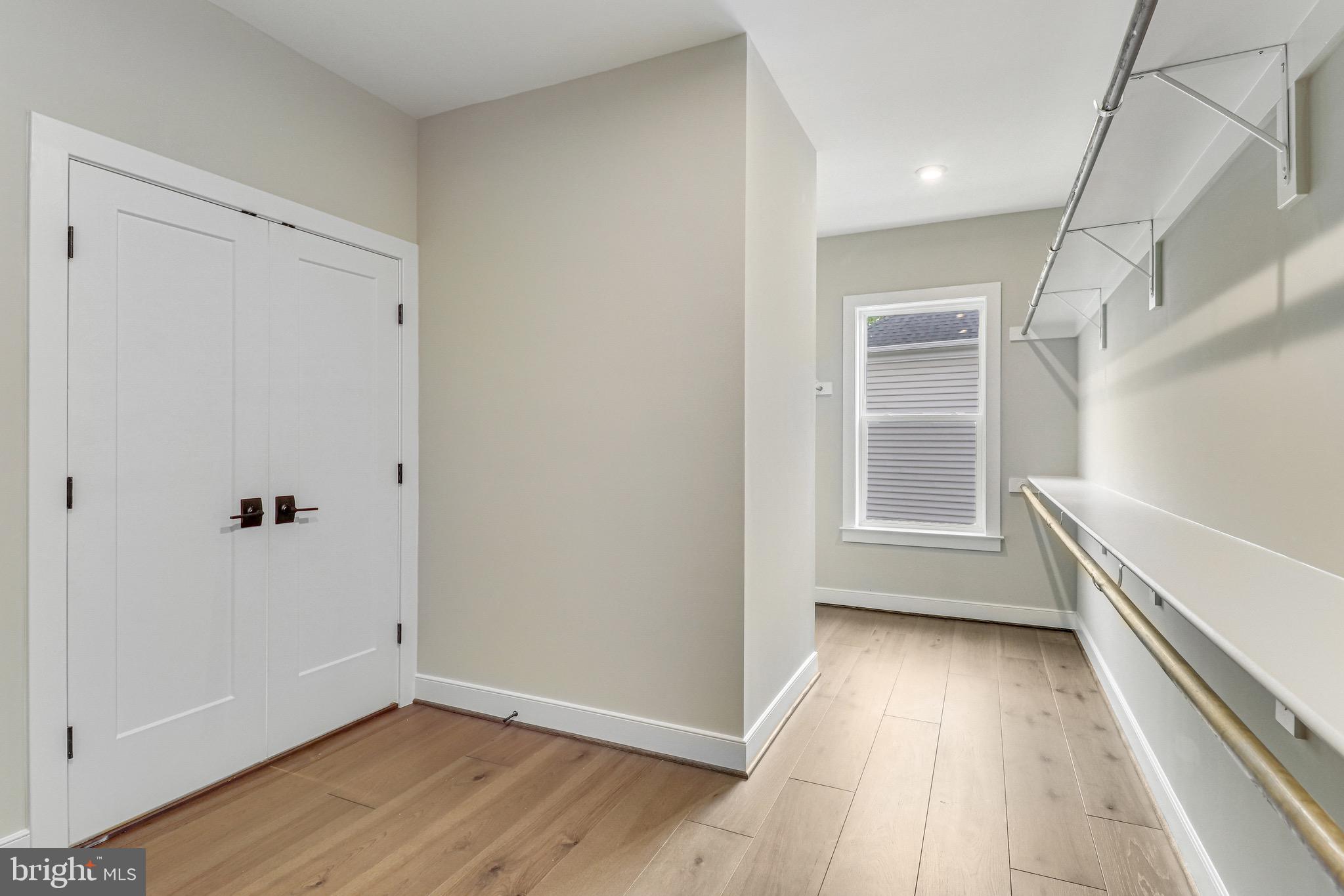 10108 Garrett St