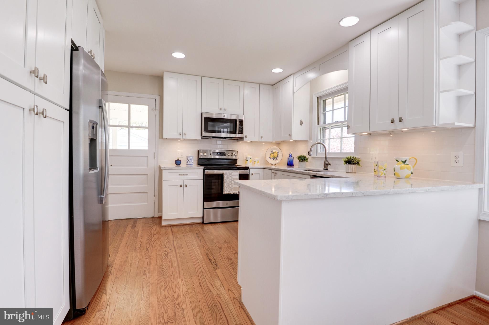 9911 Minuet Ct