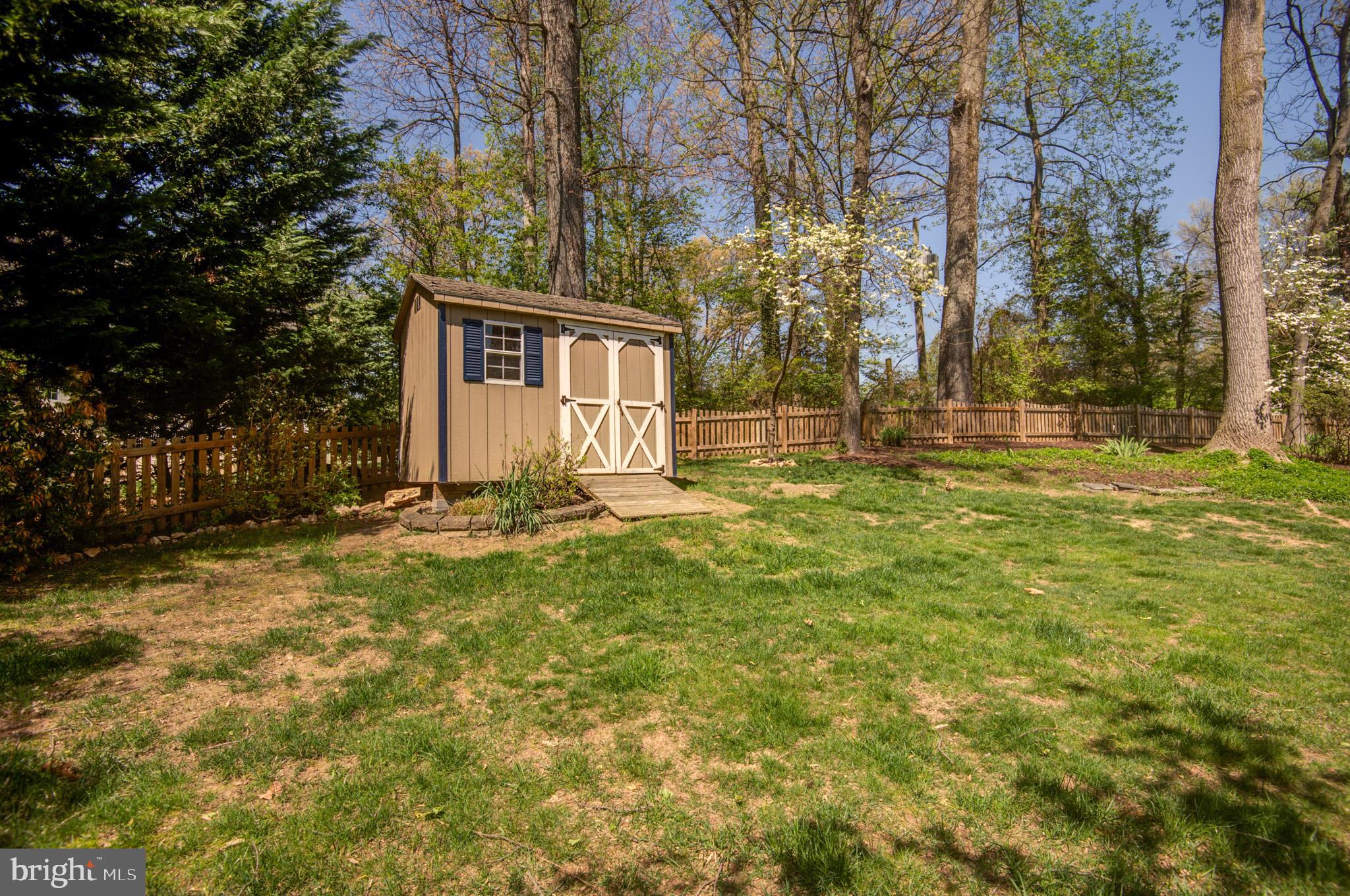 9911 Minuet Ct