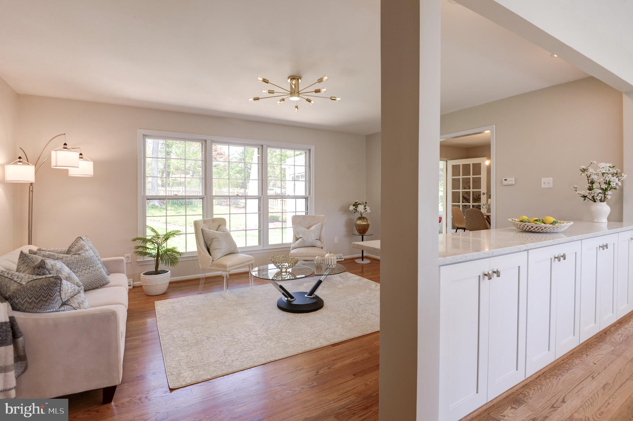9911 Minuet Ct