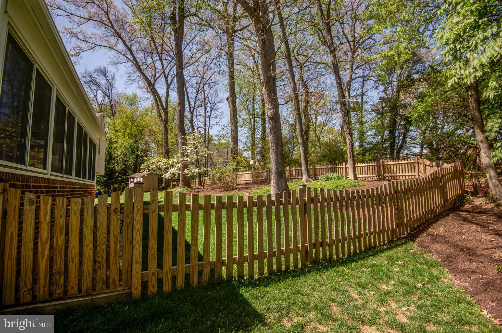 9911 Minuet Ct