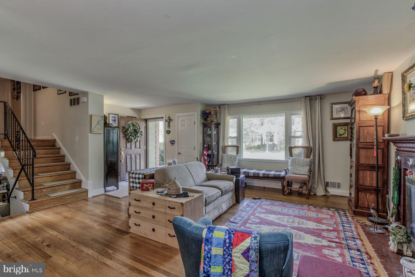 1108 Carper St