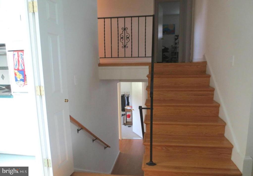 1108 Carper St