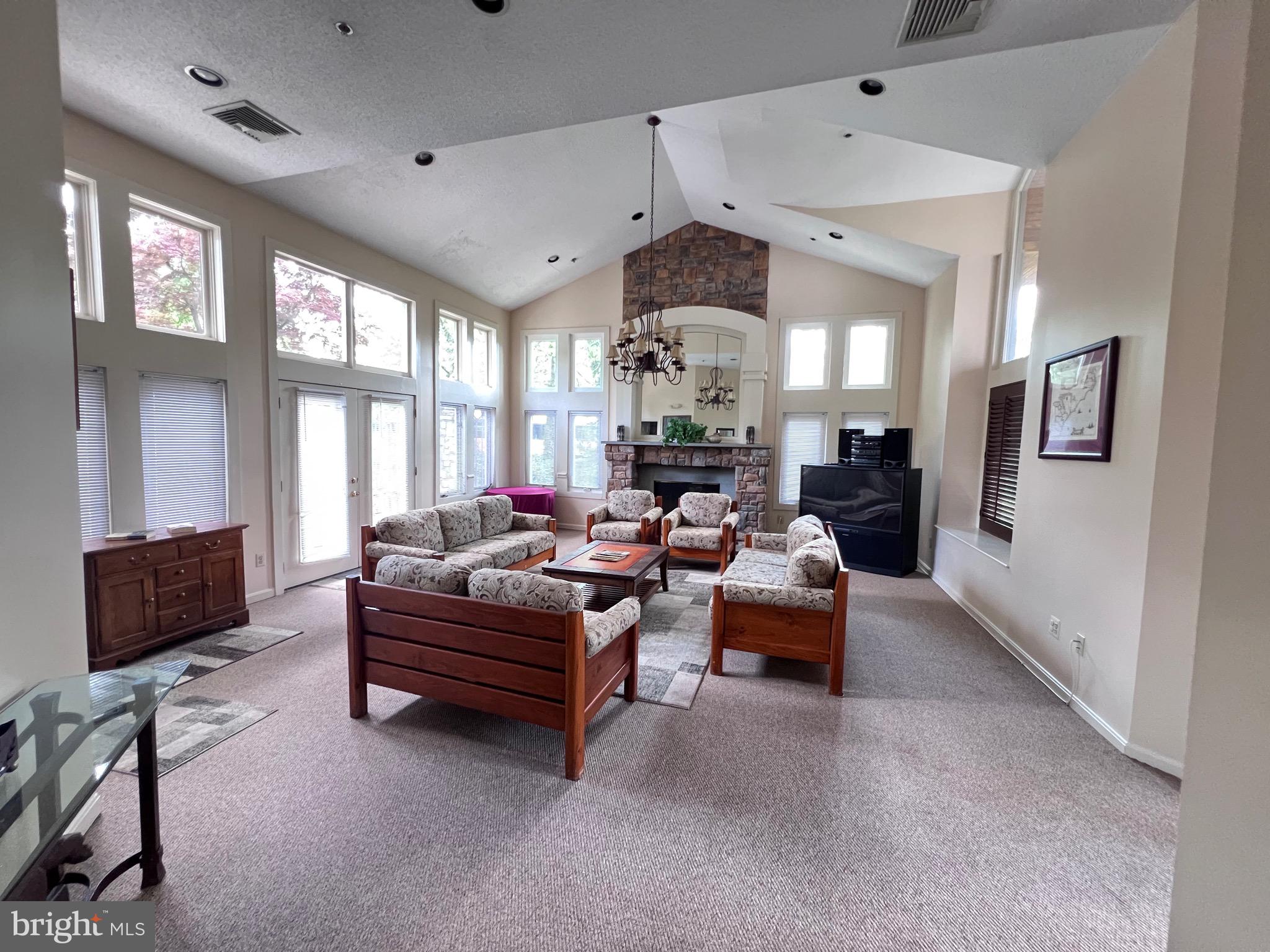 4405 Fair Stone Dr #201