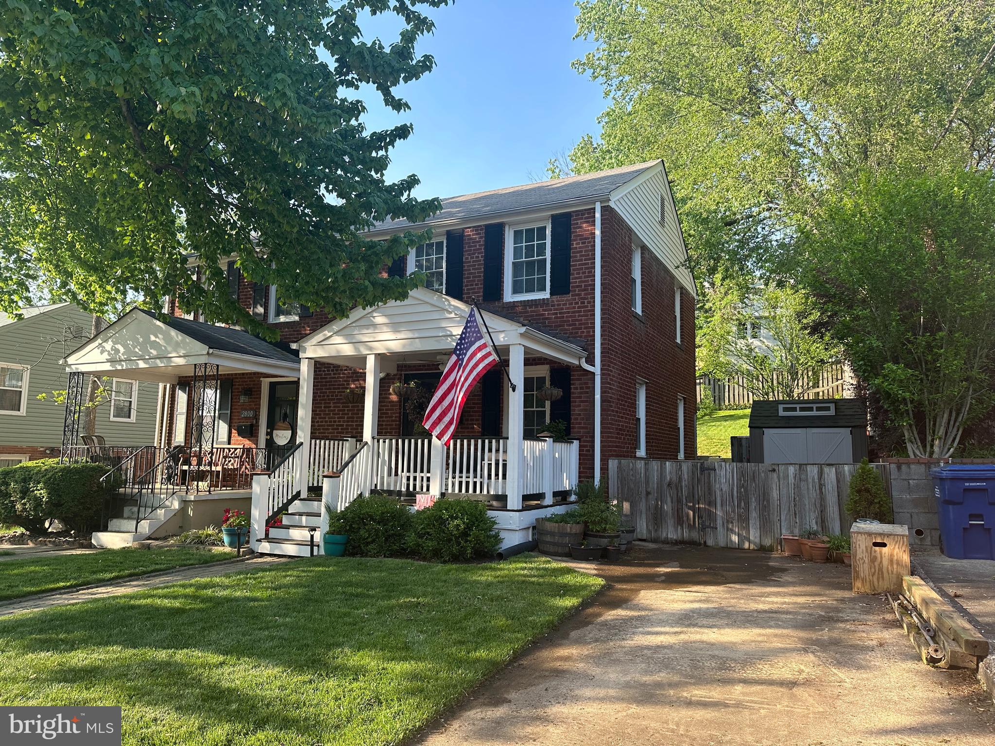 2716 Farmington Dr