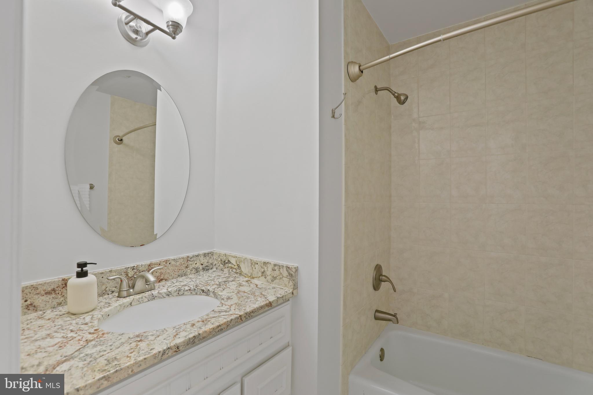 10431 Red Granite Ter