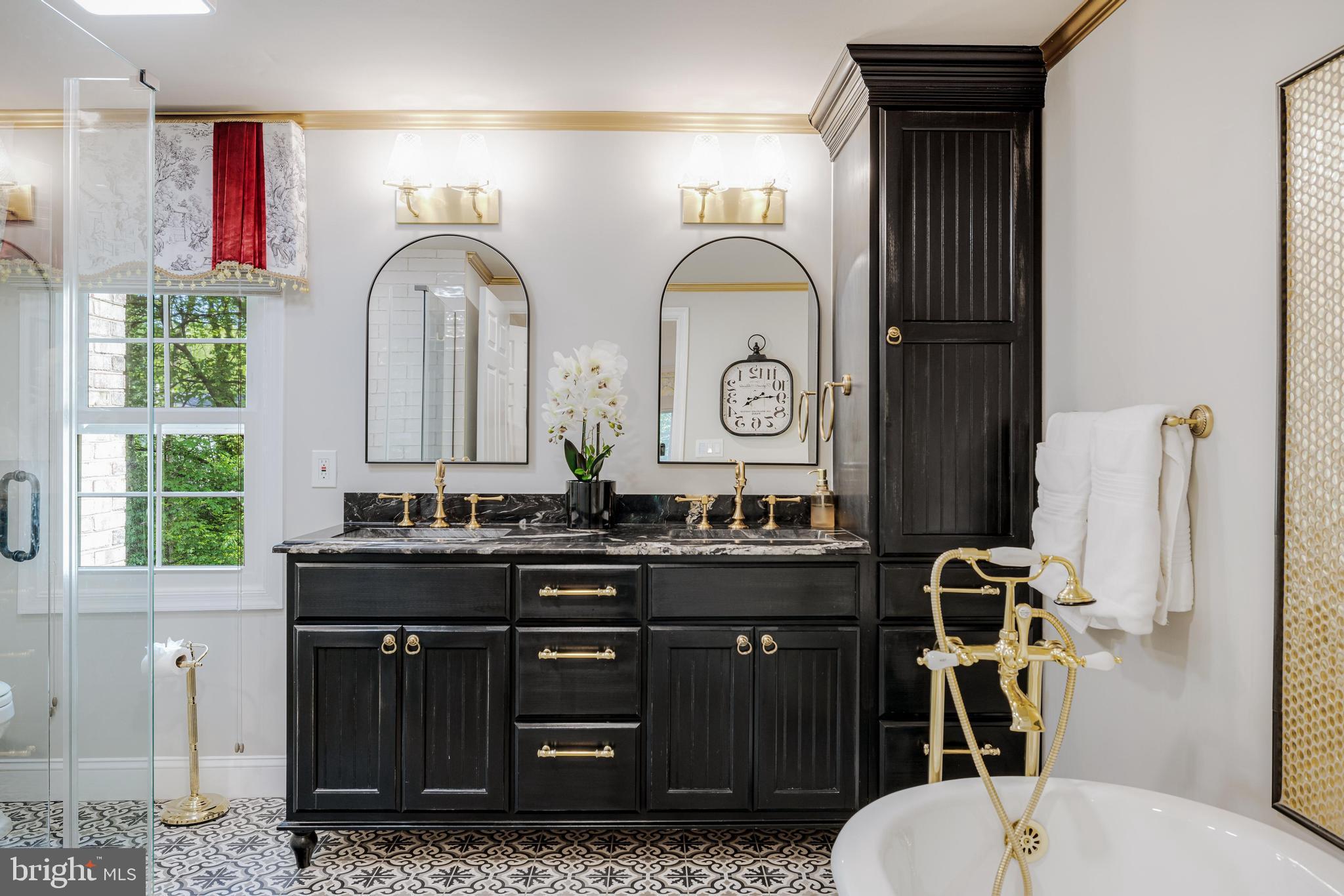 5822 Oak Leather Dr