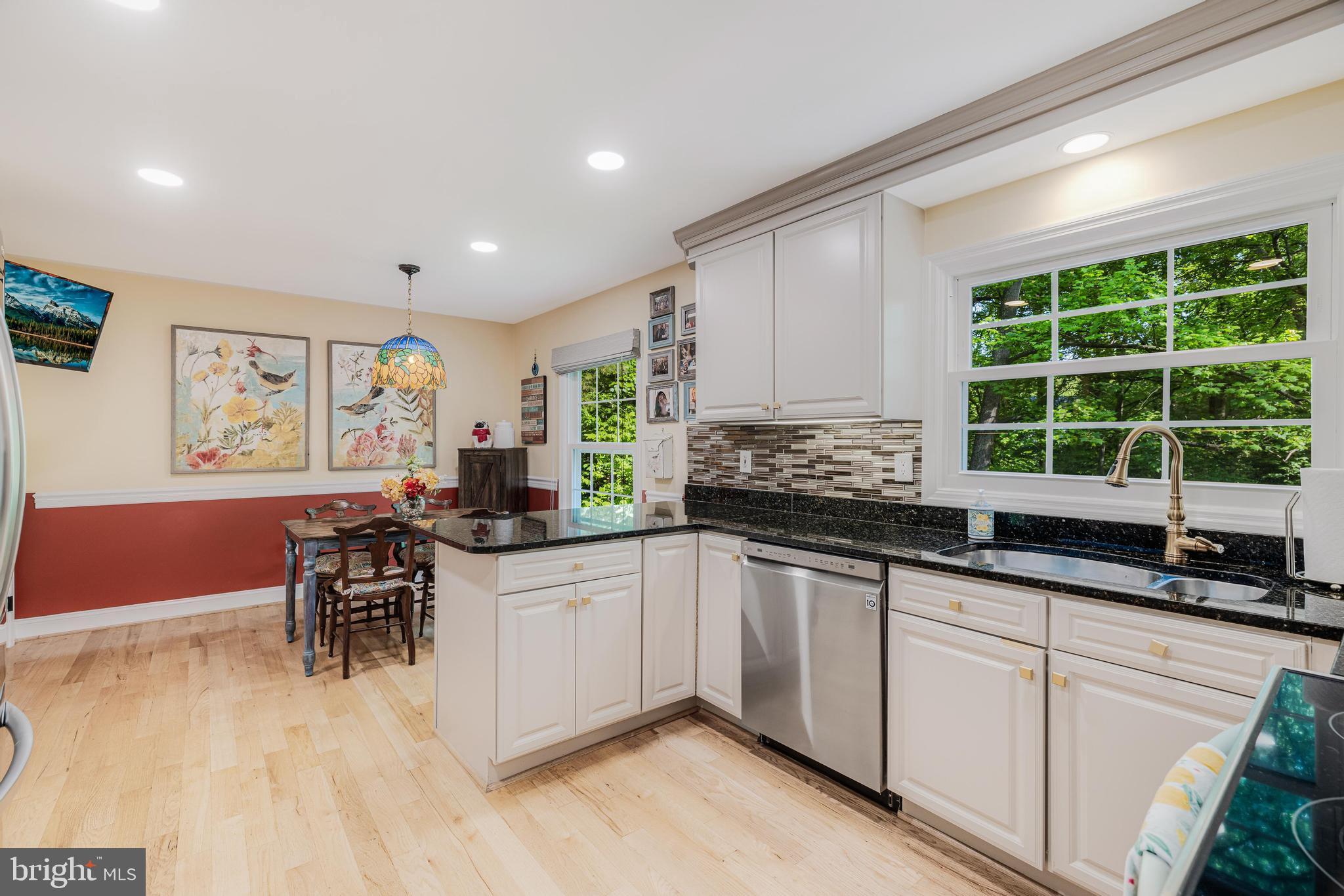 5822 Oak Leather Dr