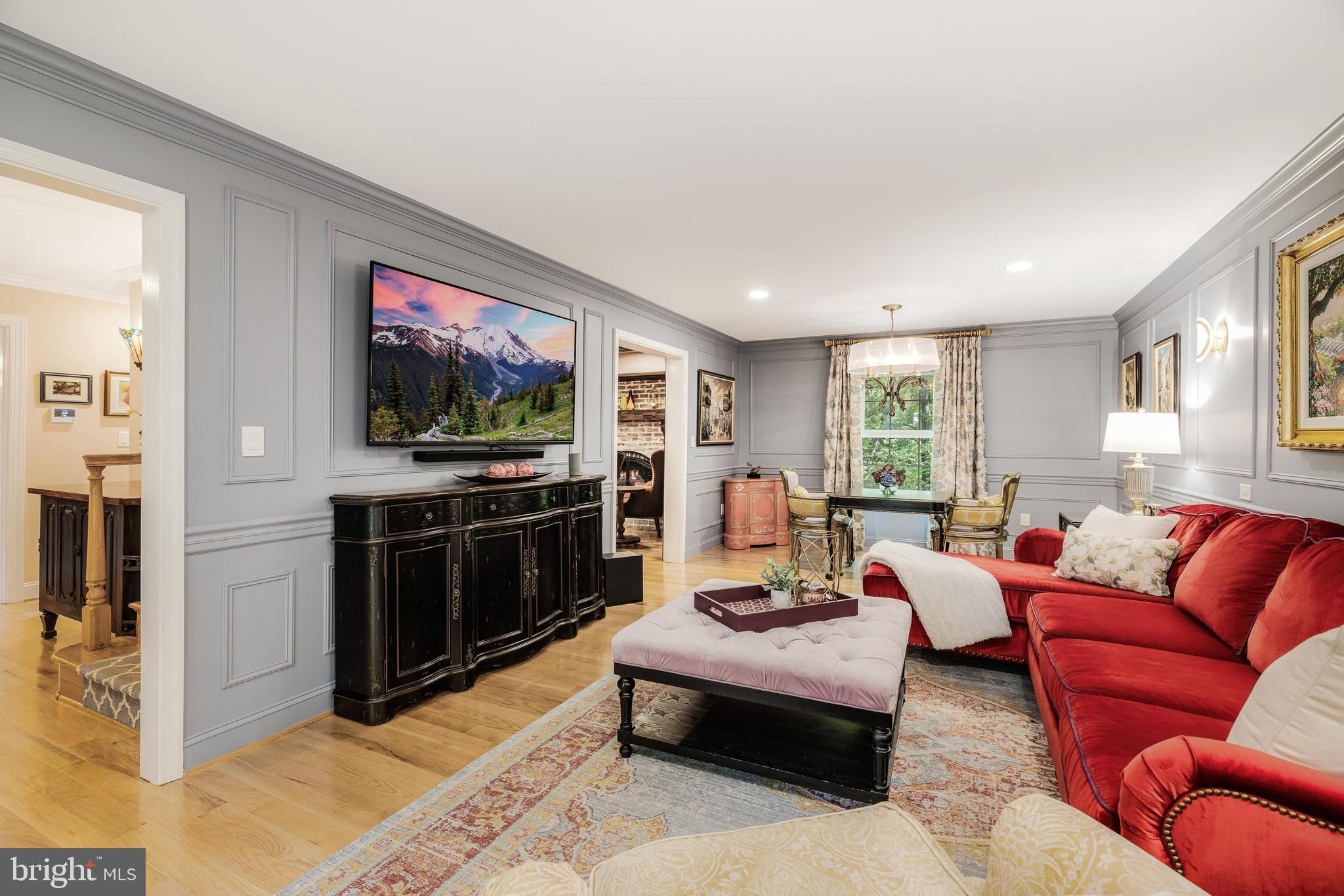 5822 Oak Leather Dr