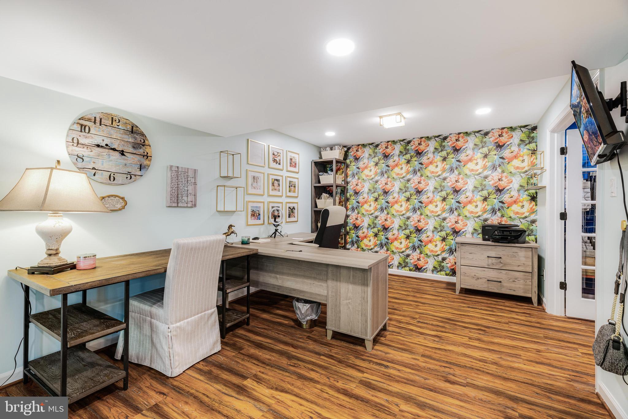 5822 Oak Leather Dr