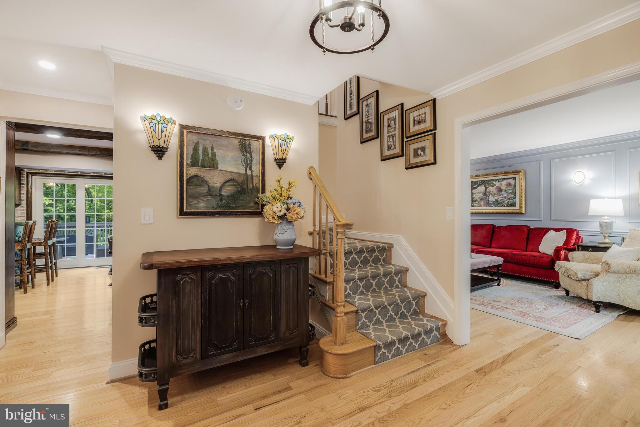 5822 Oak Leather Dr