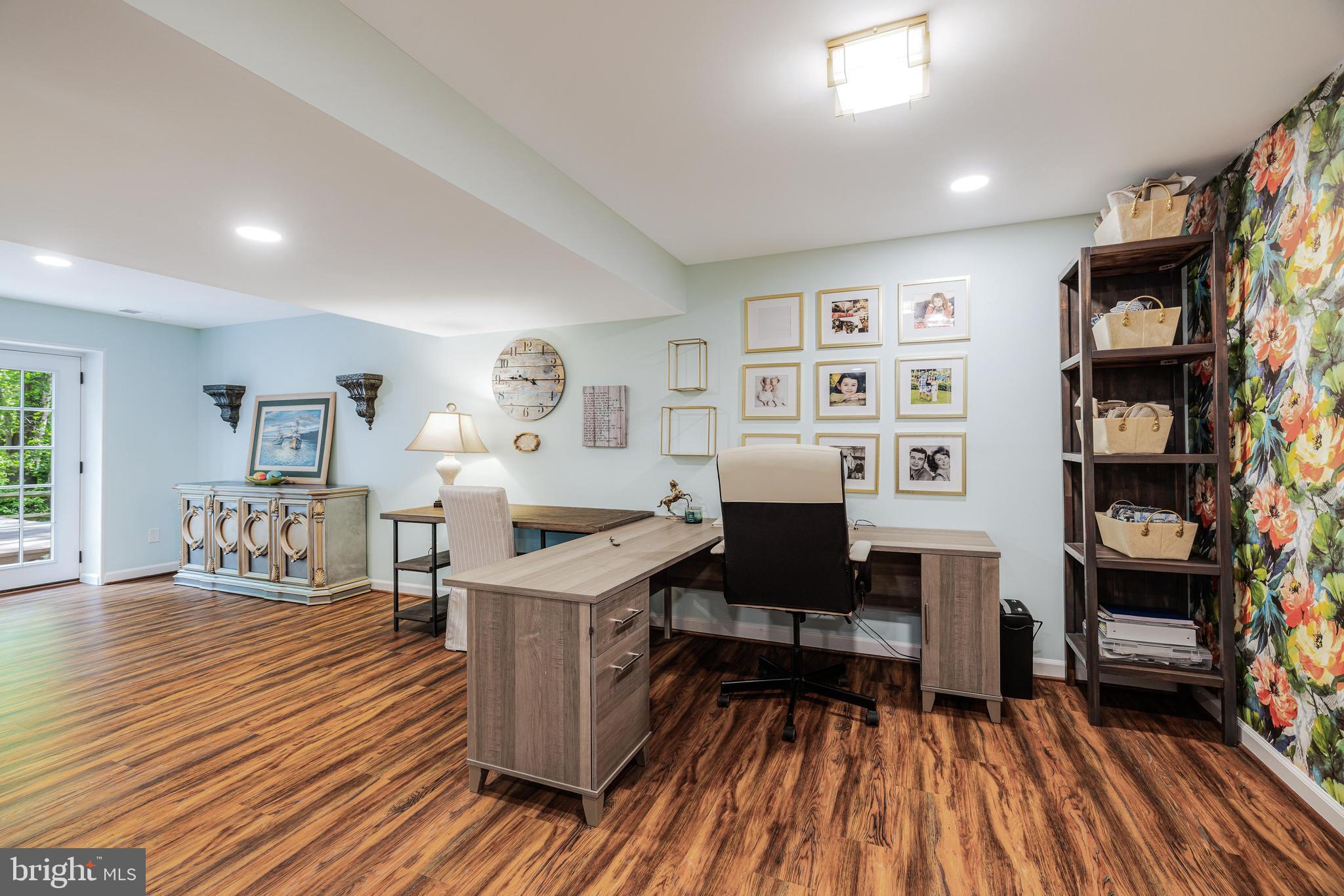 5822 Oak Leather Dr