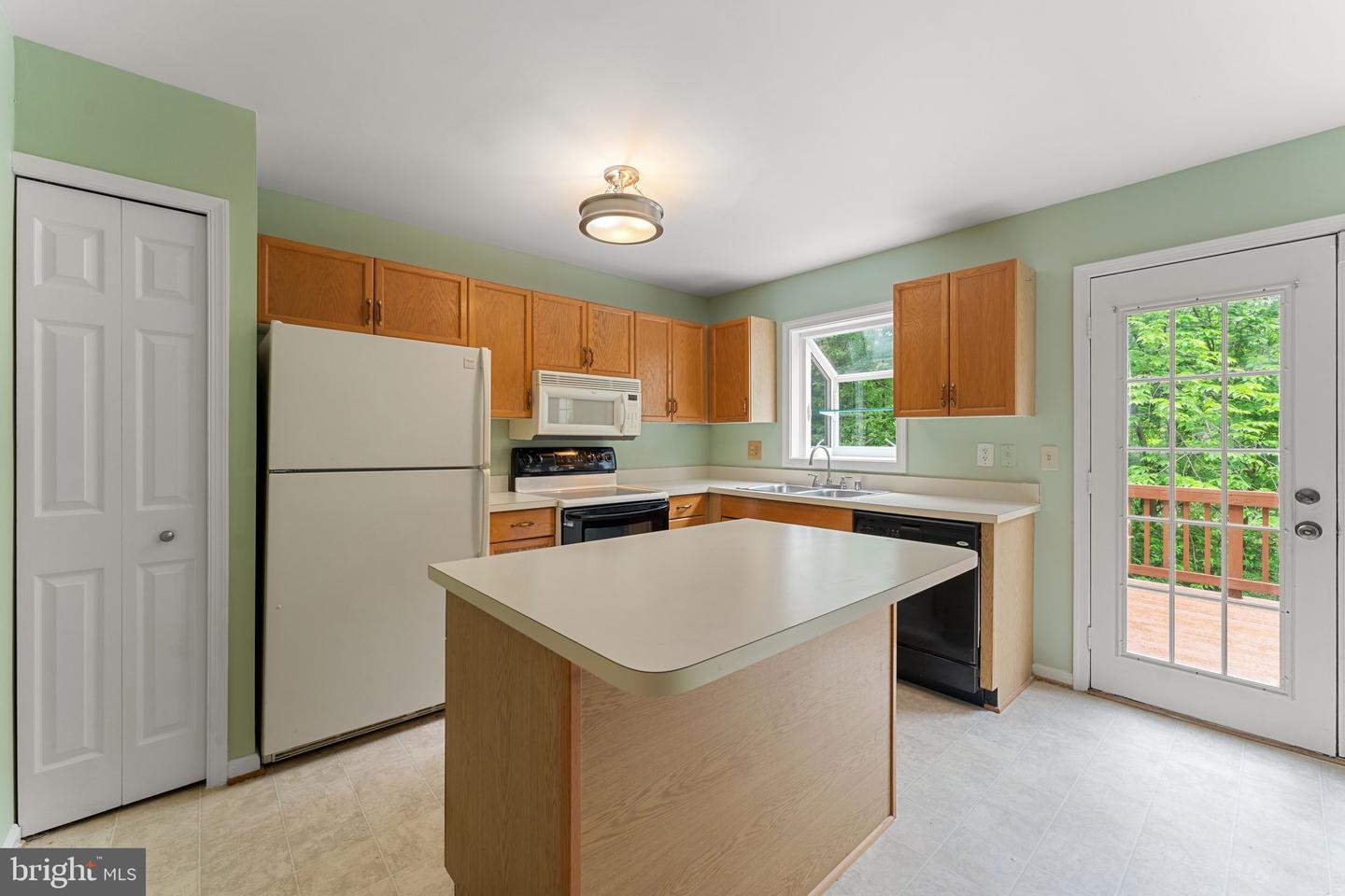 13908 Baton Rouge Ct