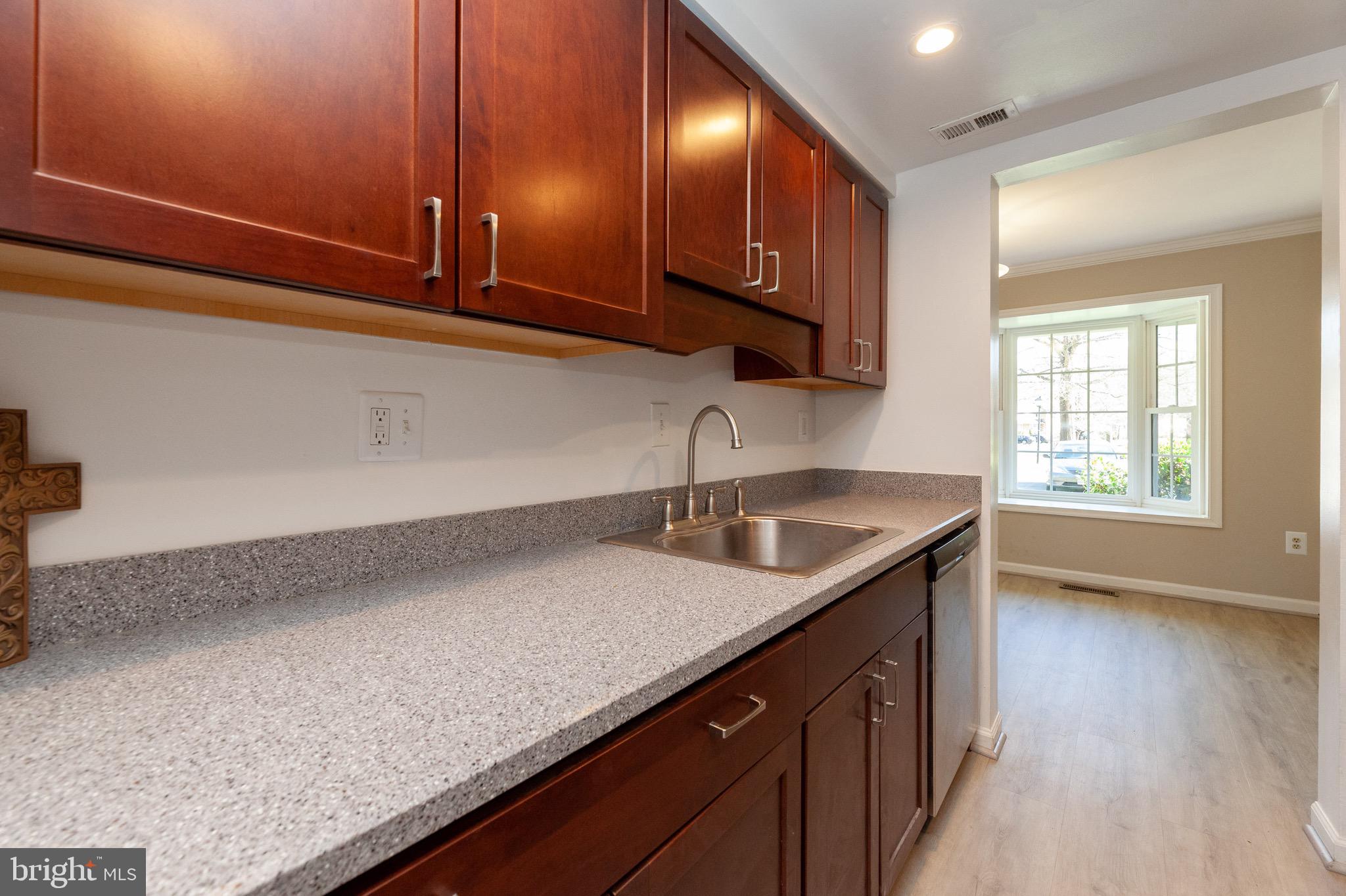 6422 Blarney Stone Ct