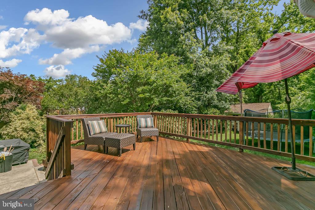 1116 Anesbury Ln