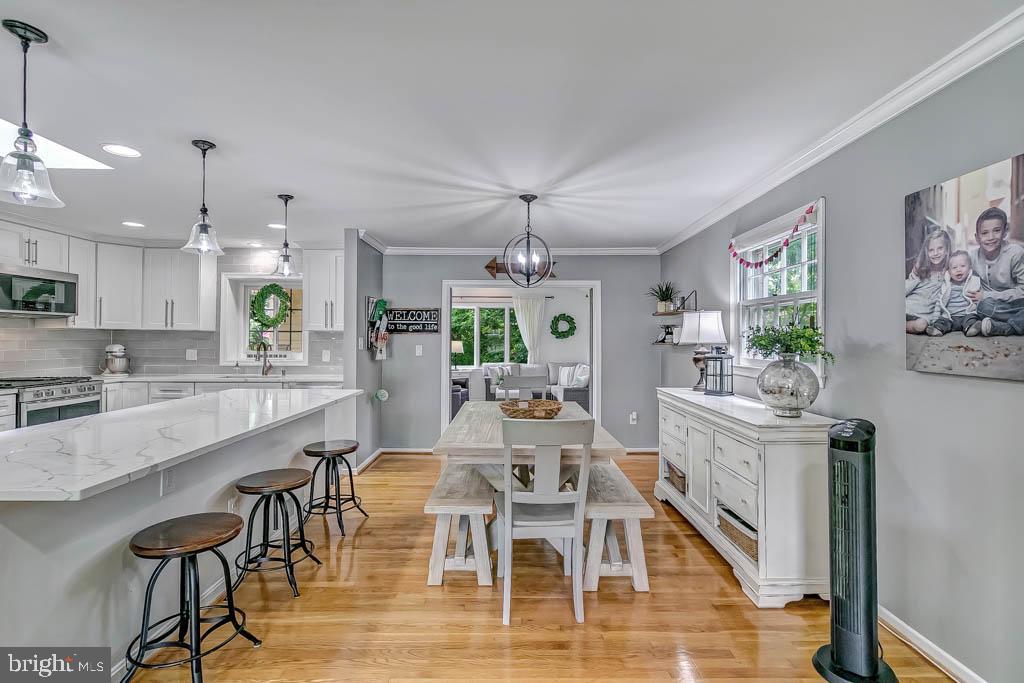 1116 Anesbury Ln