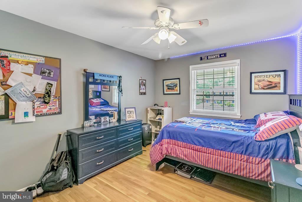 1116 Anesbury Ln