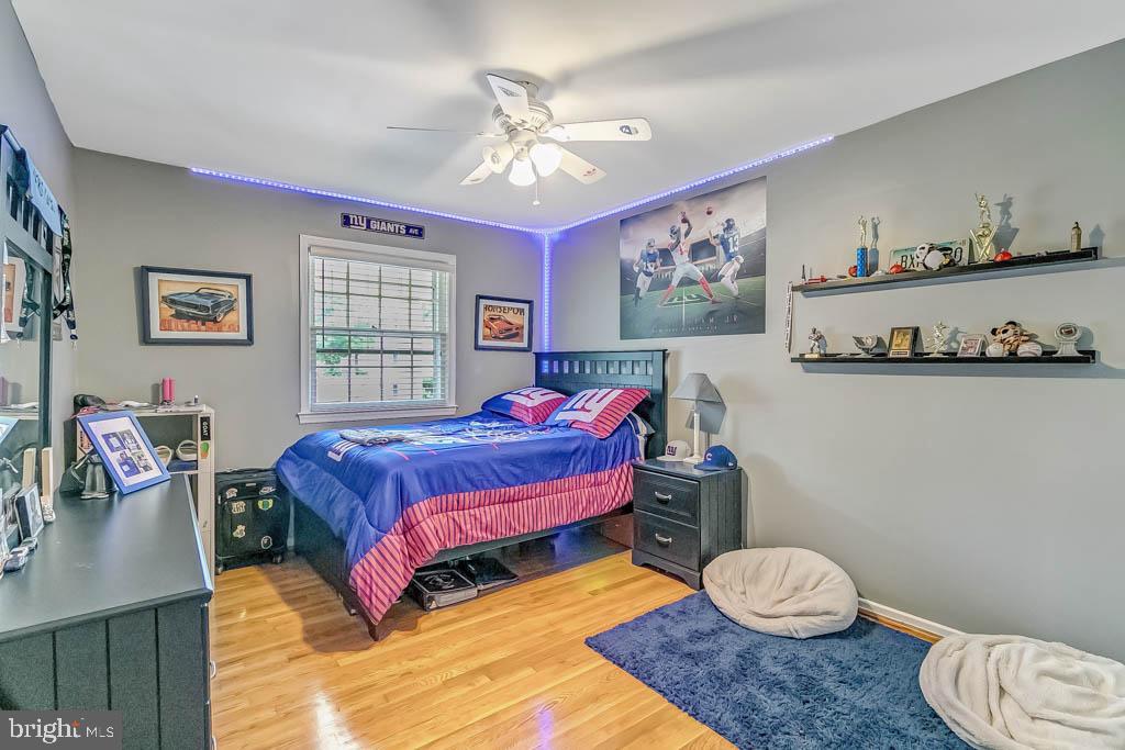 1116 Anesbury Ln