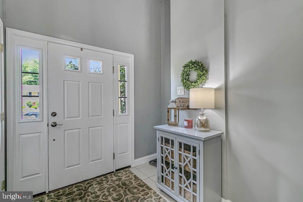 1116 Anesbury Ln
