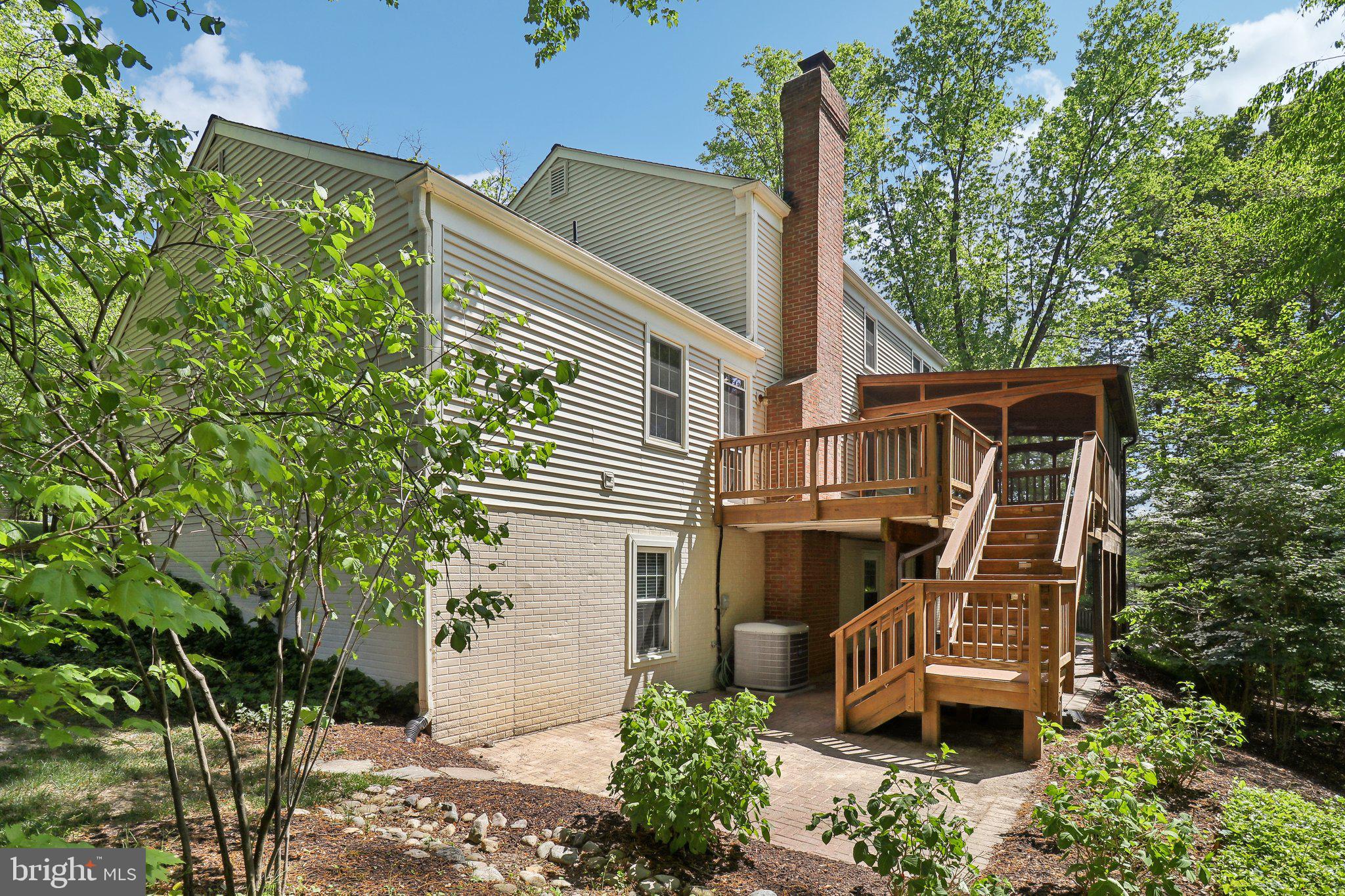 10719 Oakenshaw Ct